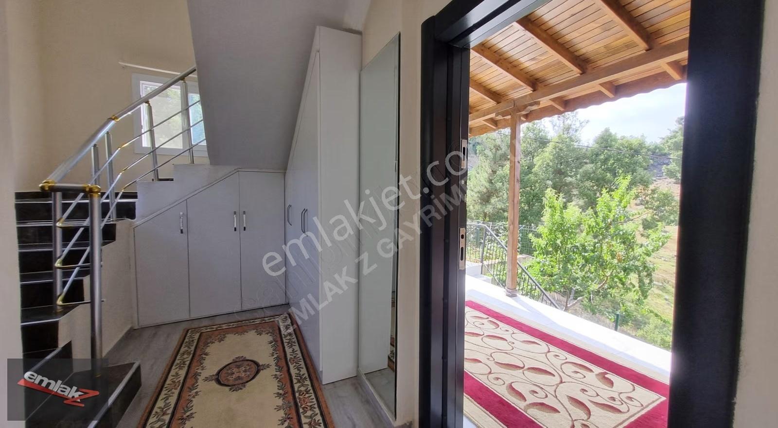 Ayvagediği'nde Merkezi Konumda, Manzaralı Tripleks Satılık Villa - Görsel 25