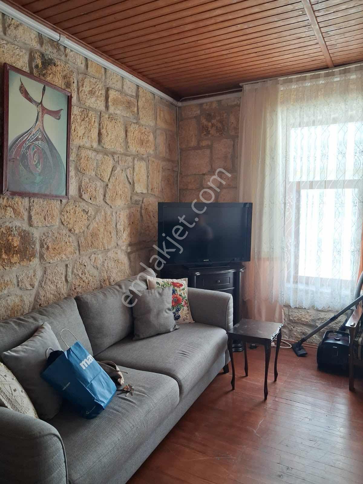 Yeni Foçanın En Çok Tercih Edilen Prestijli Sokağında - Görsel 20