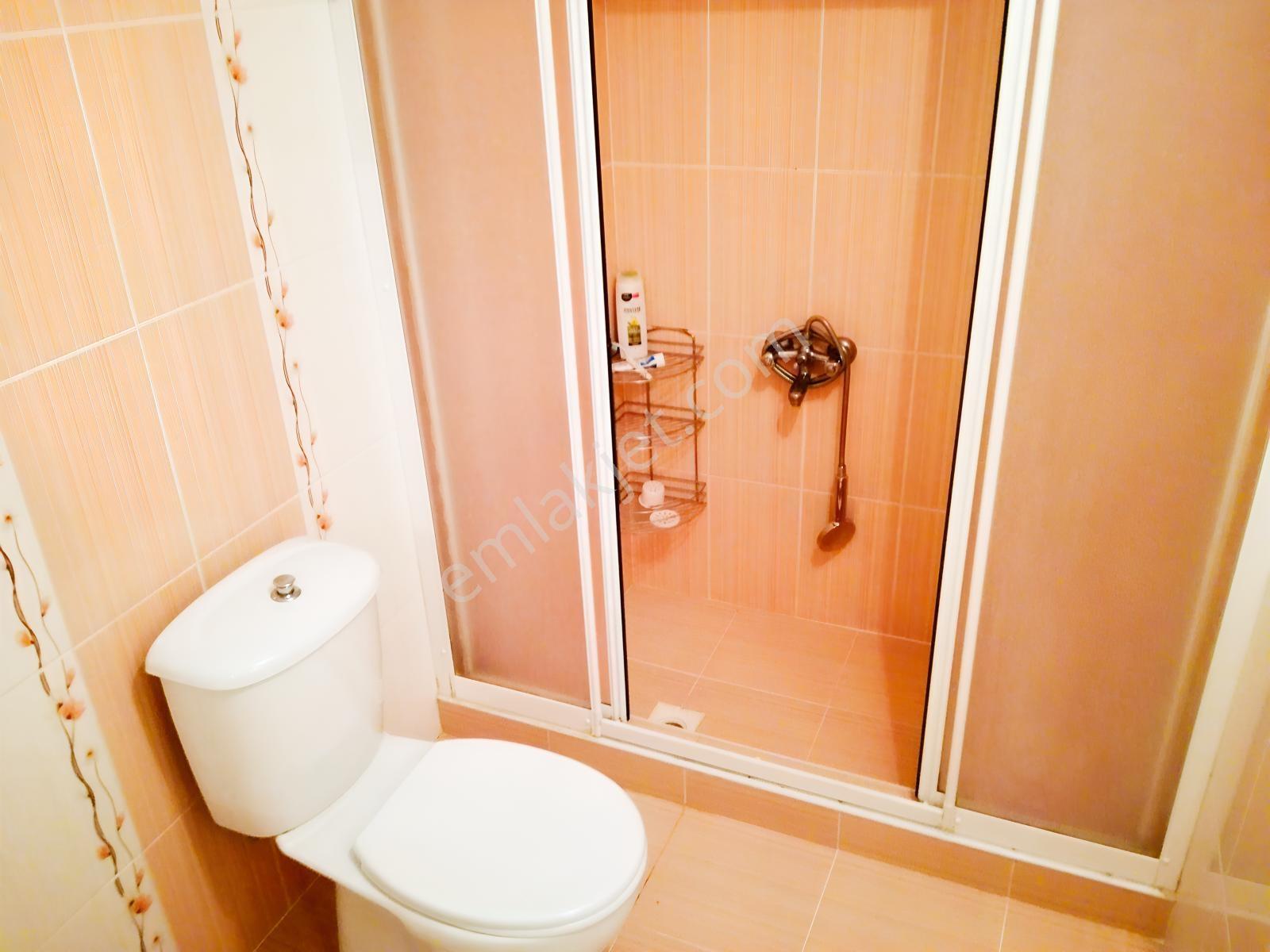Maltepe Zümrütevlerde Palmiye Sitesi İçerisinde 3+1 Temiz 3. Kat - Görsel 14