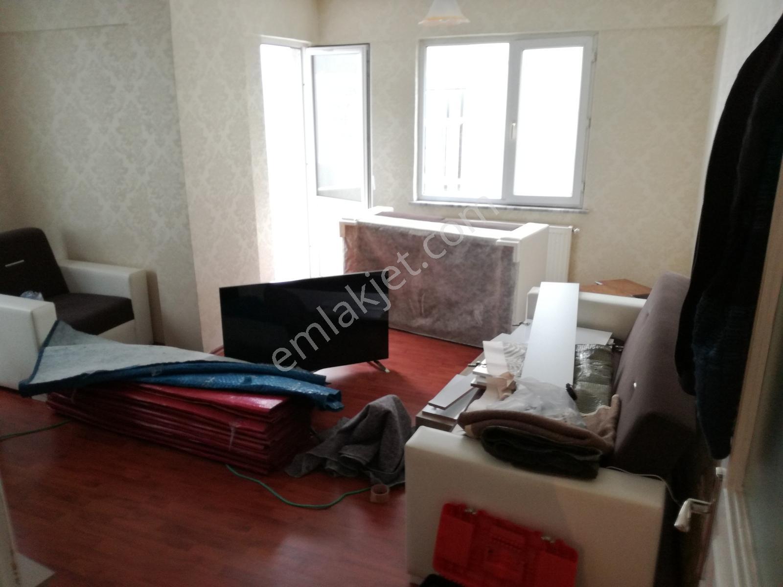 Maltepe Zümrütevlerde Palmiye Sitesi İçerisinde 3+1 Temiz 3. Kat - Görsel 2