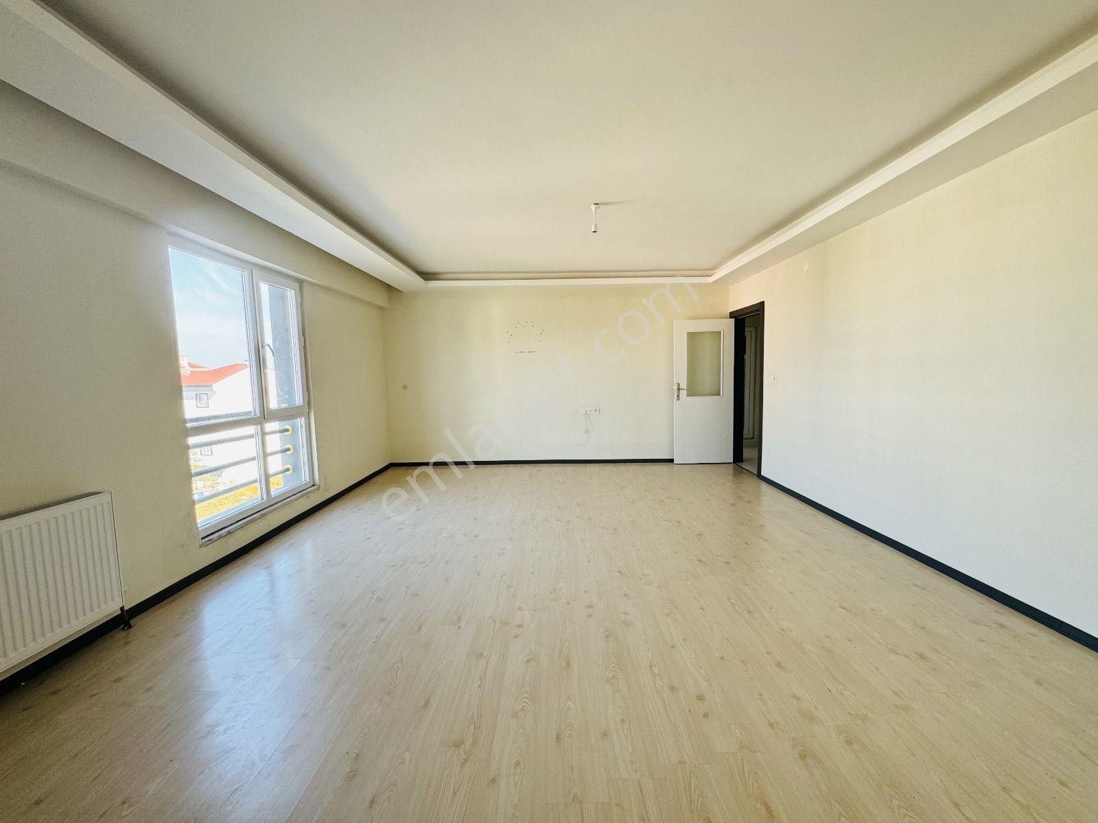 Güven'den Kapaklı'da Kombili ,asansörlü Kiralık 2+1 Daire