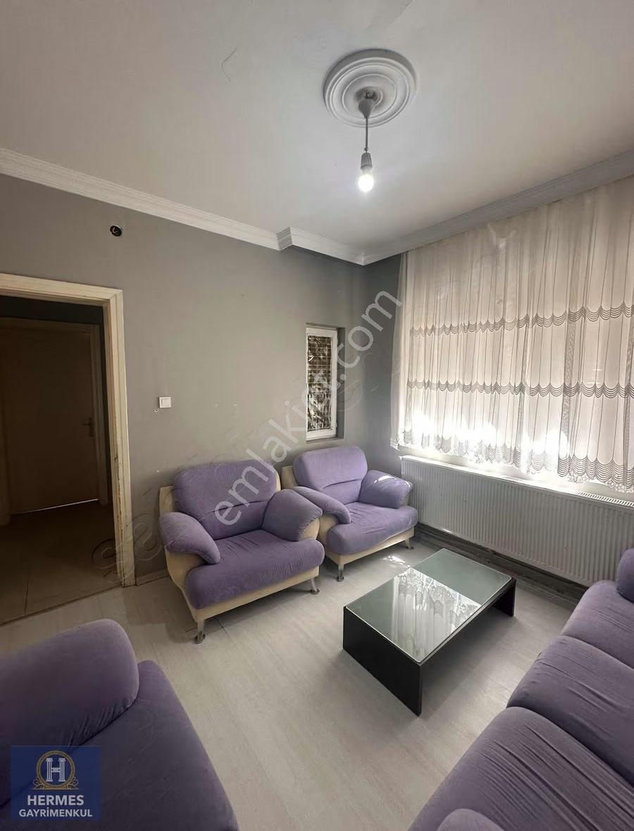 Kaleiçinde Giriş Kat Aile Apartmanında Kiralık Eşyalı 2+1 Daire. - Görsel 7