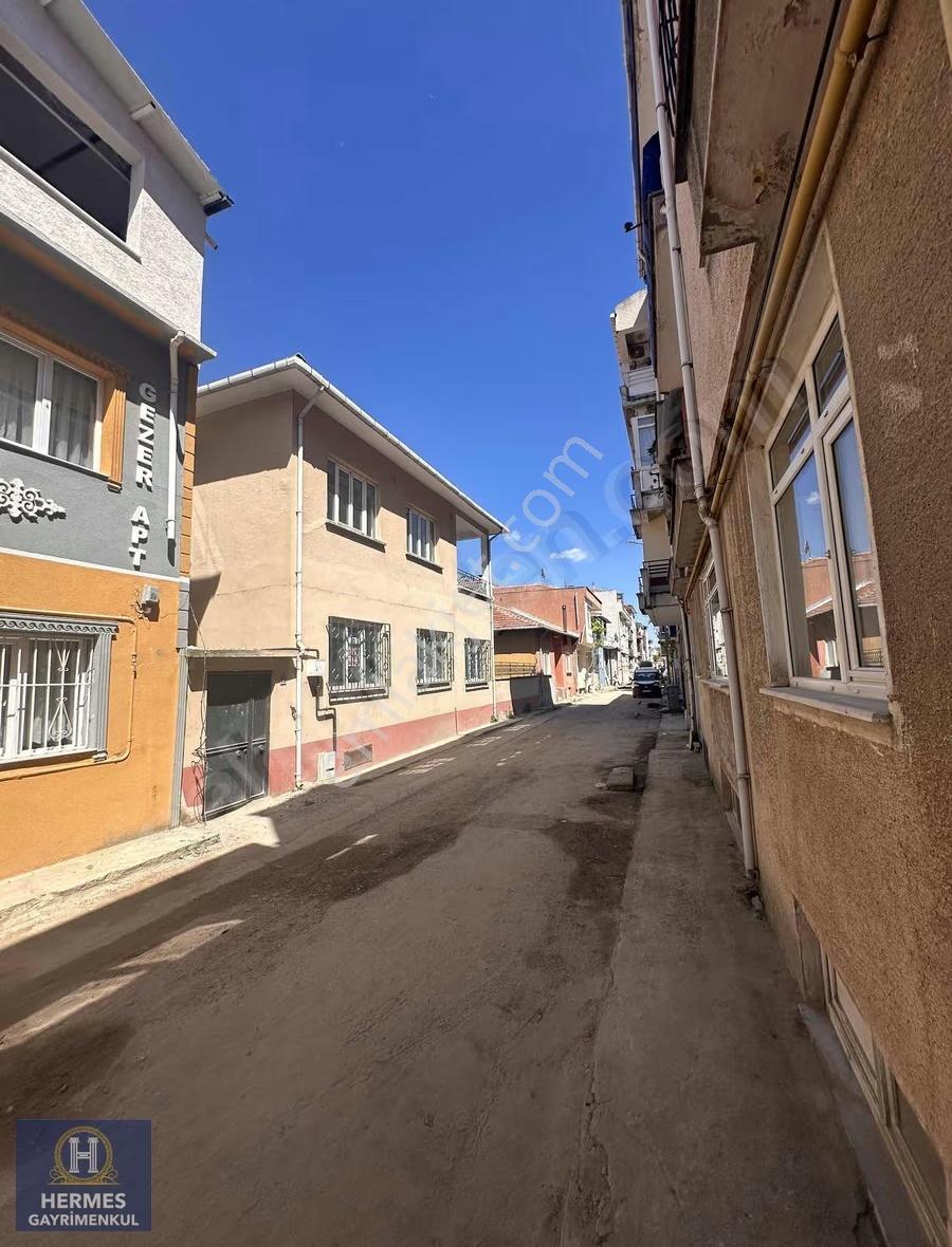 Kaleiçinde Giriş Kat Aile Apartmanında Kiralık Eşyalı 2+1 Daire. - Görsel 23