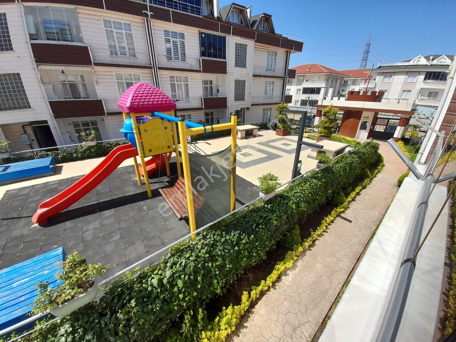 Havuzlu Site İçerisinde Yüksek Giriş Eşyalı 1+1 Satılık Daire - Görsel 6