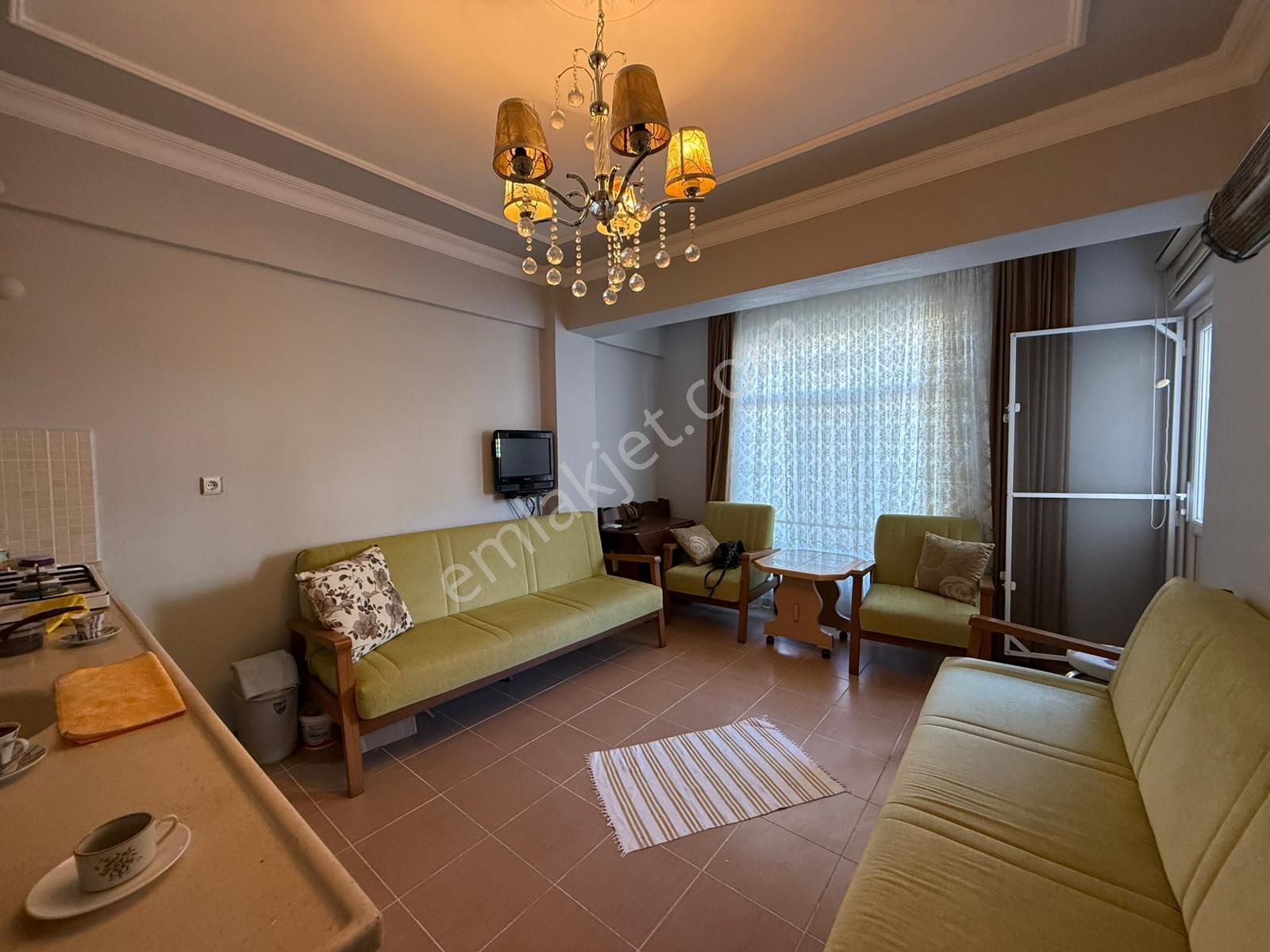 Havuzlu Site İçerisinde Yüksek Giriş Eşyalı 1+1 Satılık Daire - Görsel 12