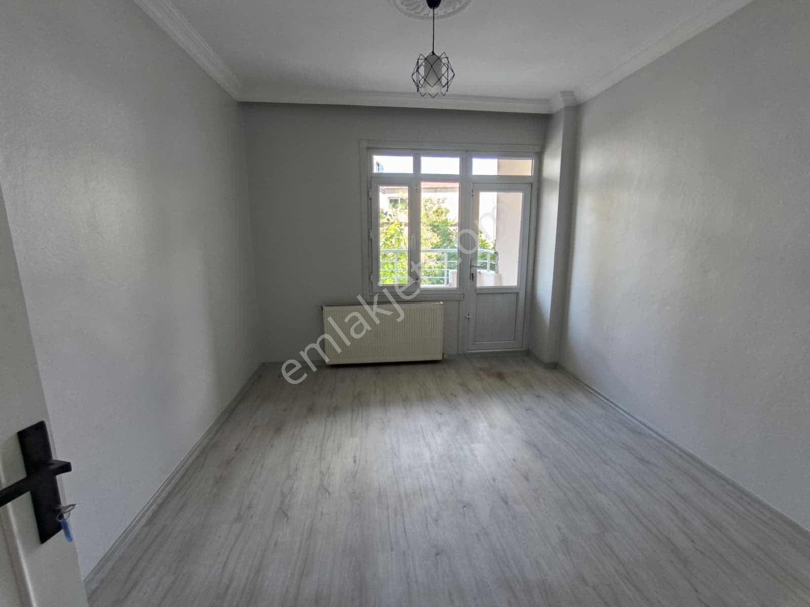 Marmaraya Yürüme Mesafesinde Kiralık Geniş 2+1 Ara Kat Balkonlu - Görsel 22