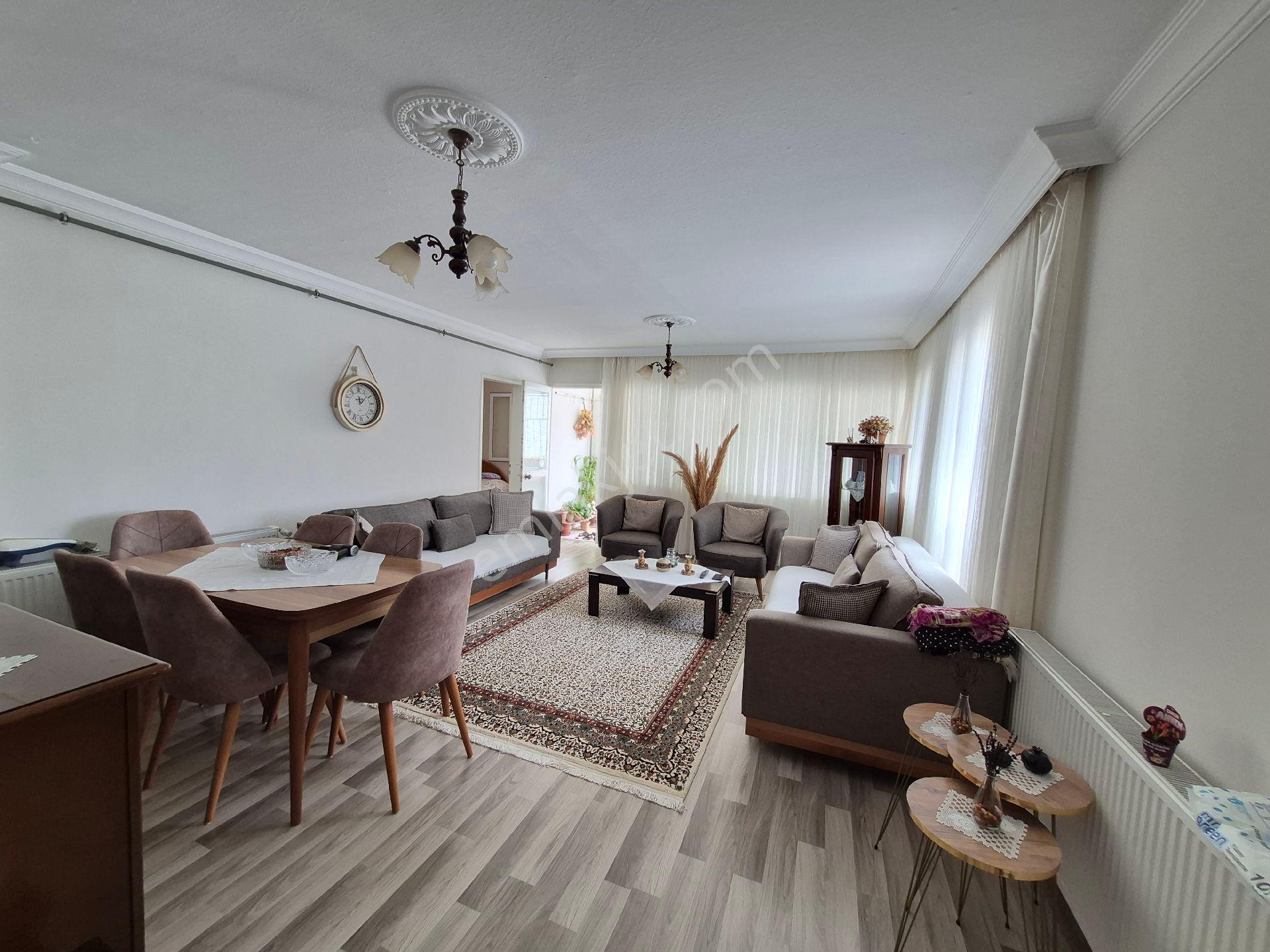 100.yıl Diş Hastanesi Civarı 3+1 Kombili Satlık Daire - Görsel 3