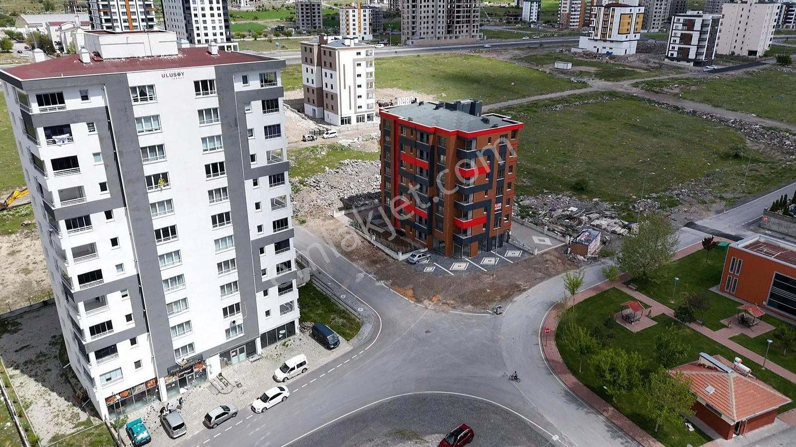 Mimsin Şirintepe'de 120 M2 Yola Cepheli Dükkan