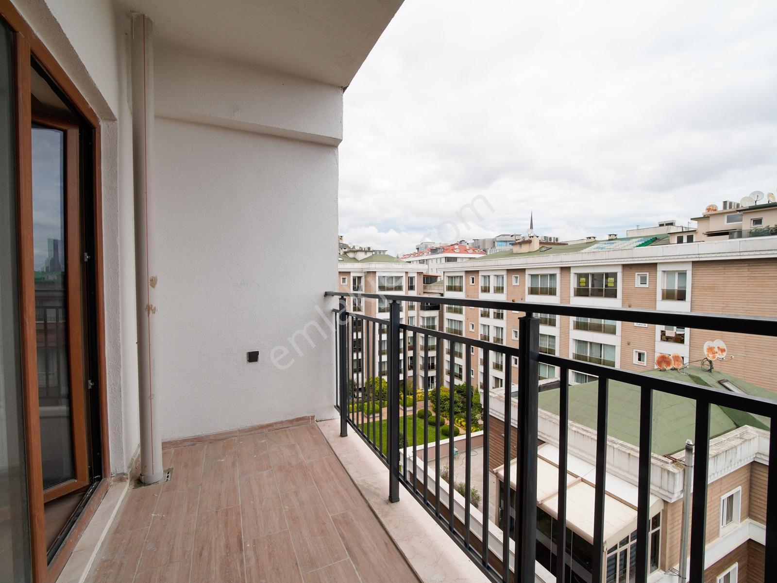 Kağıthane Merkez Kiralık 2+1 Toki Hizmet Sitesinde C Blok - Görsel 24