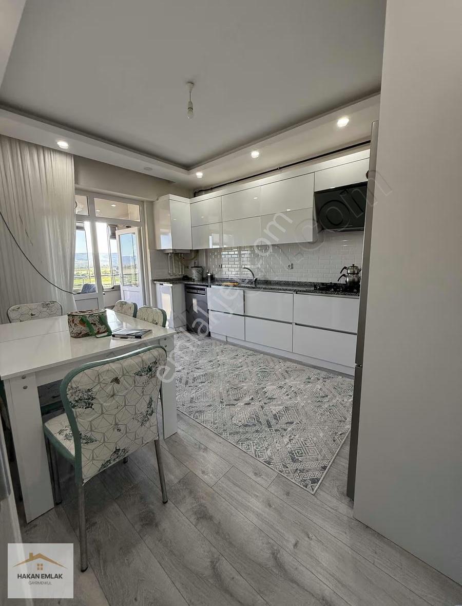 İstiklal Okulu Karşısında Cadde Üzeri Şömineli Lüx 3+1 Daire! - Görsel 17