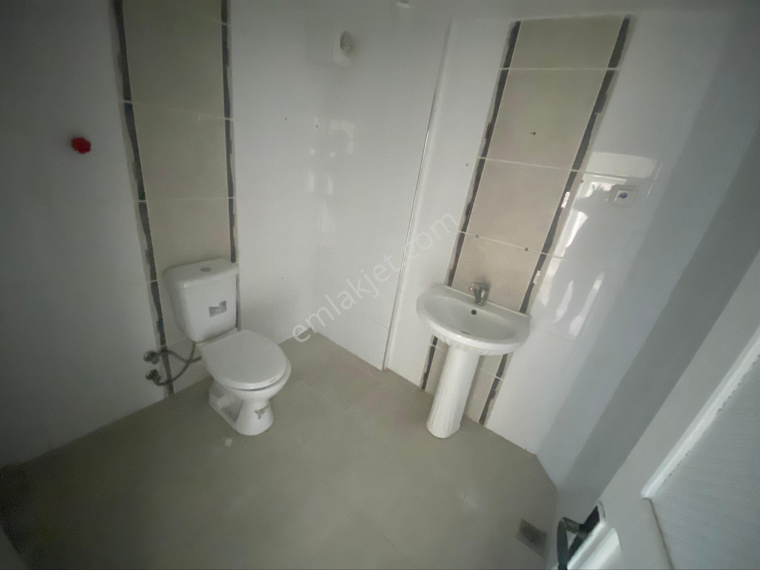 Furkan Emlaktan Kadifekale Mah 3+1 110m2 Bahçe Kat Balkonlu Dış Cepheli Fırsat Daire - Görsel 13