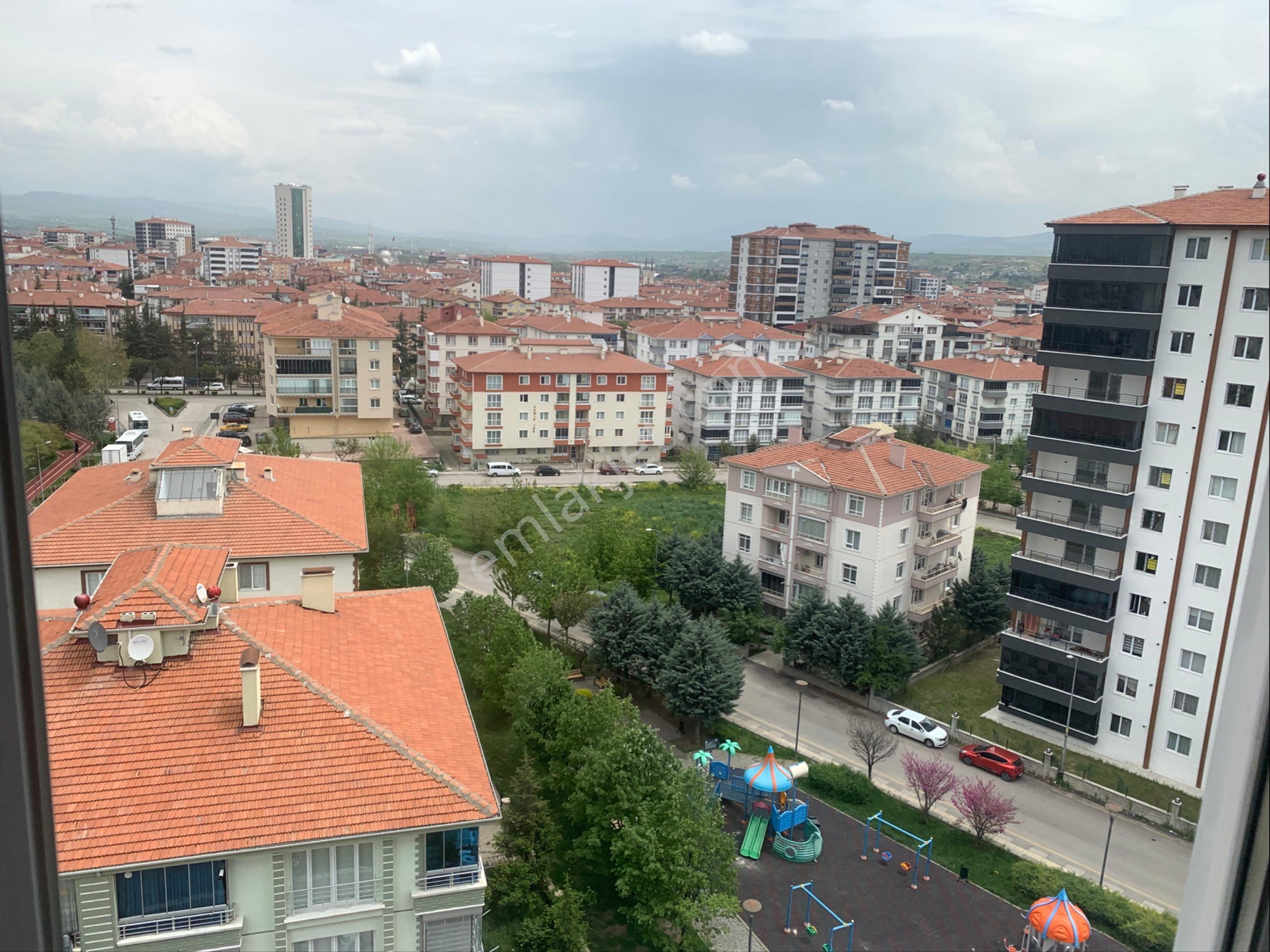 Atatürk Mahallesi 4+1 Yüksek Kat Daire - Görsel 10