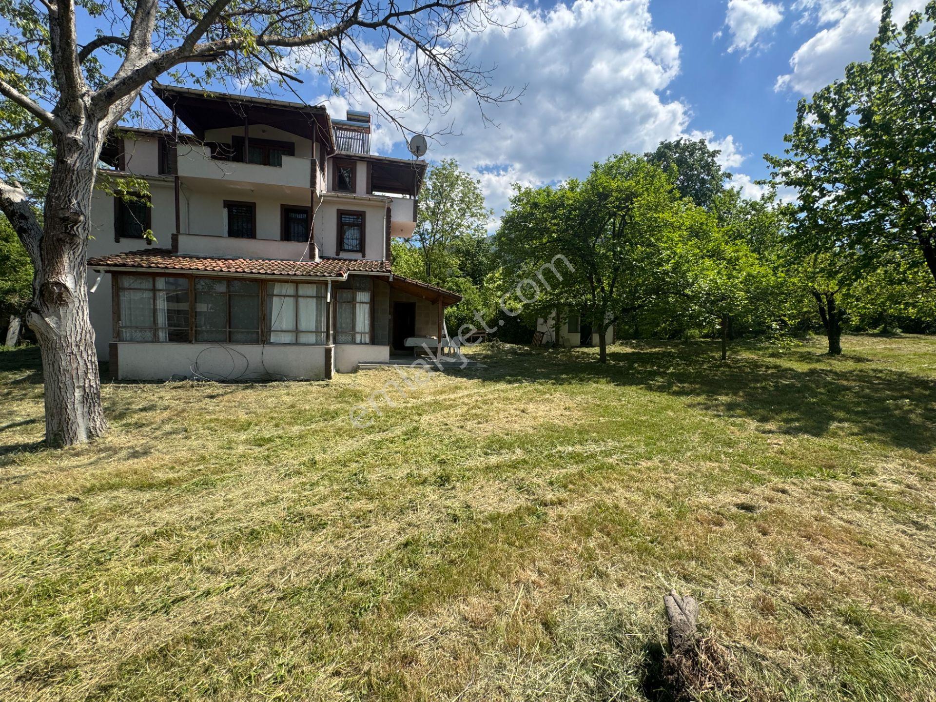 Sapanca’da Satılık 2620 M2 Konut Ve Ticari İmarlı Arsa - Görsel 32