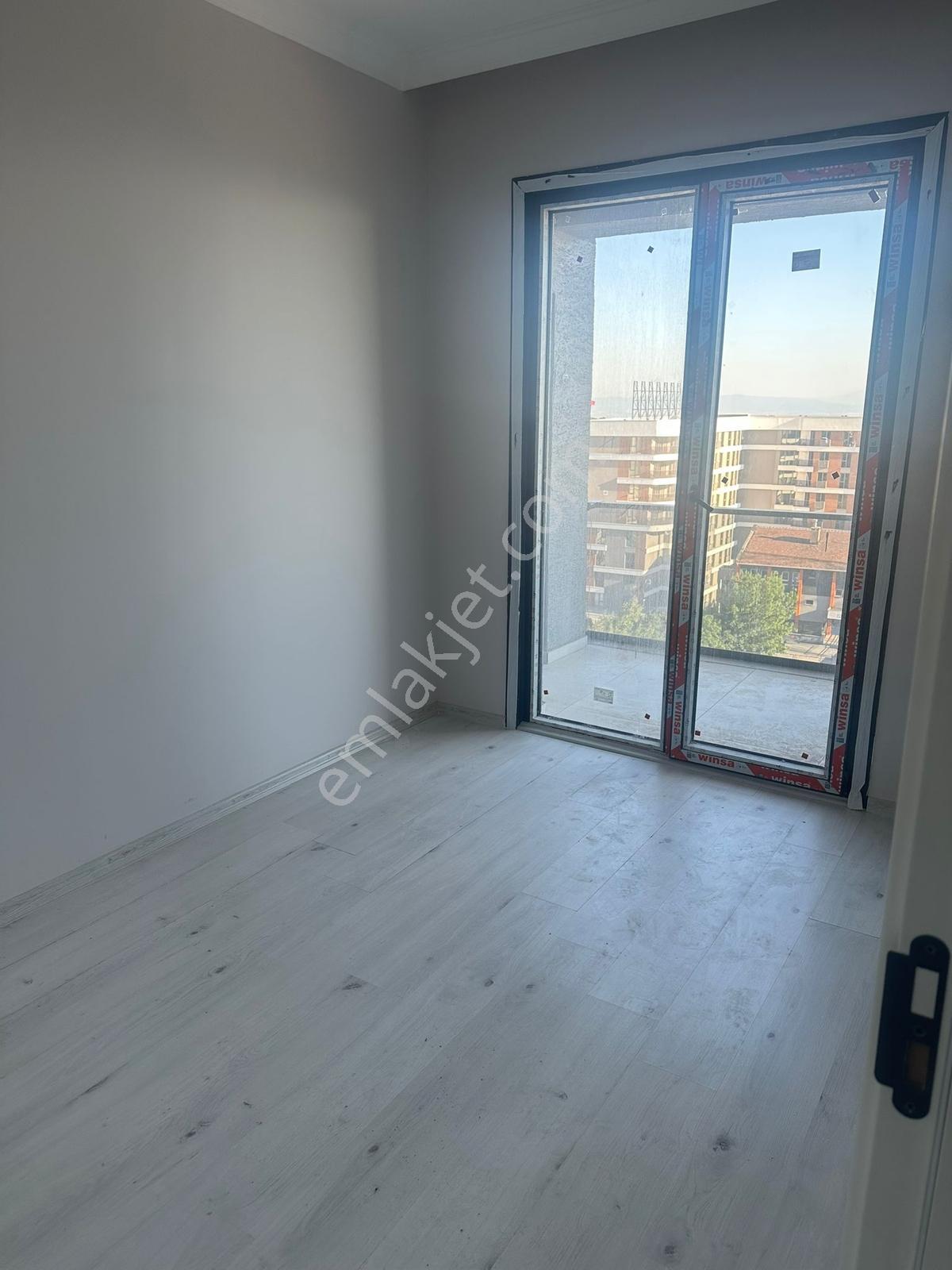 Çınardere Mah'de Site İçerisinde Lüx Arakat Balkonlu 3+1 Satılık - Görsel 2