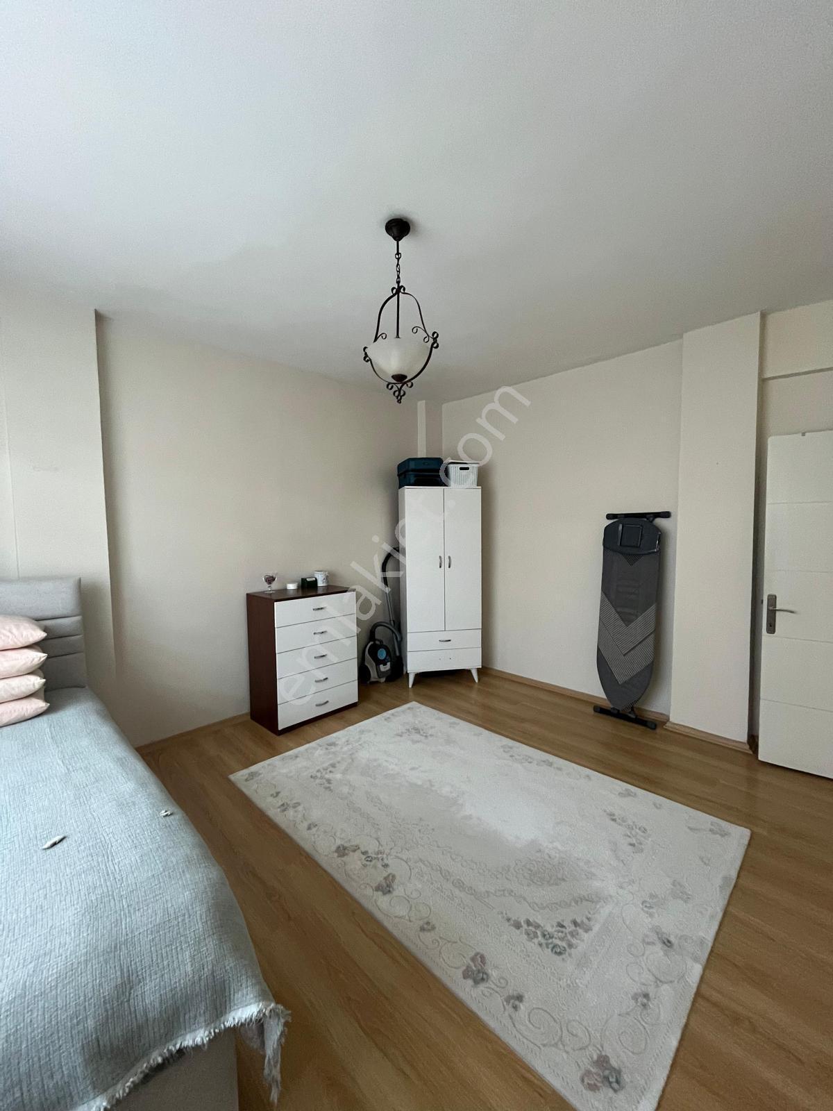 Çayırbaşı Ptt Evlerinde 3+1 Satılık 130 M2 Bakımlı Daire - Görsel 19