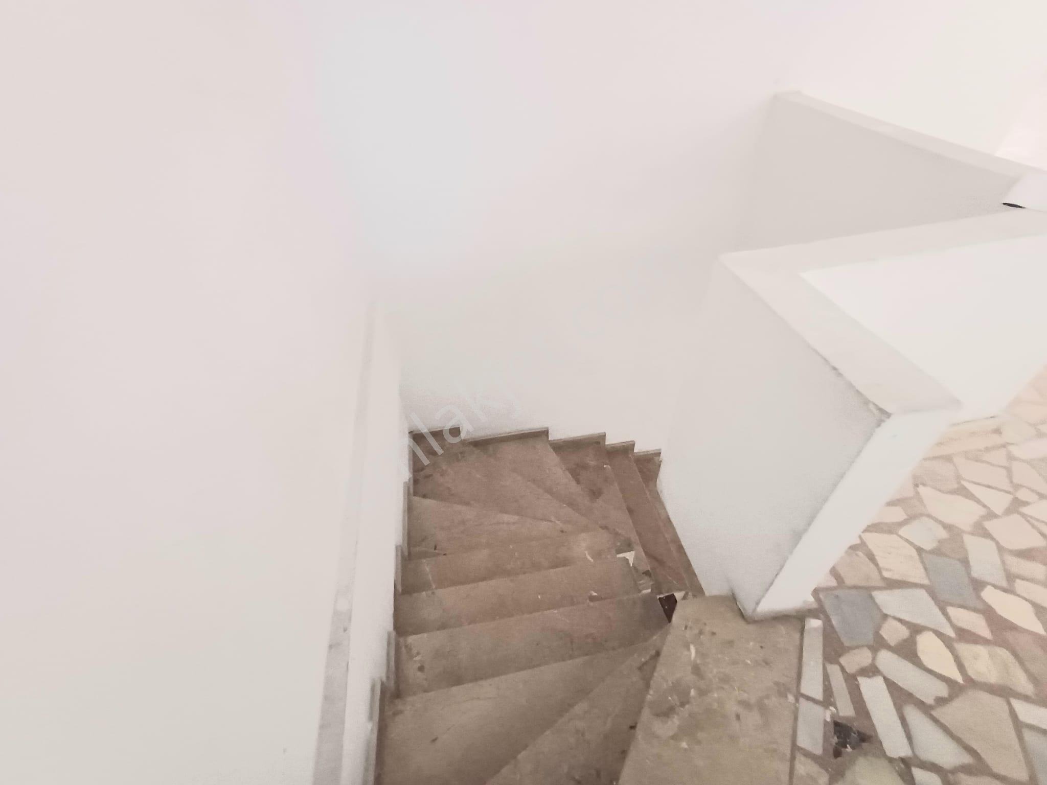 Maltepe Fındıklı 300m² Ofis Katlı Depo - Görsel 12