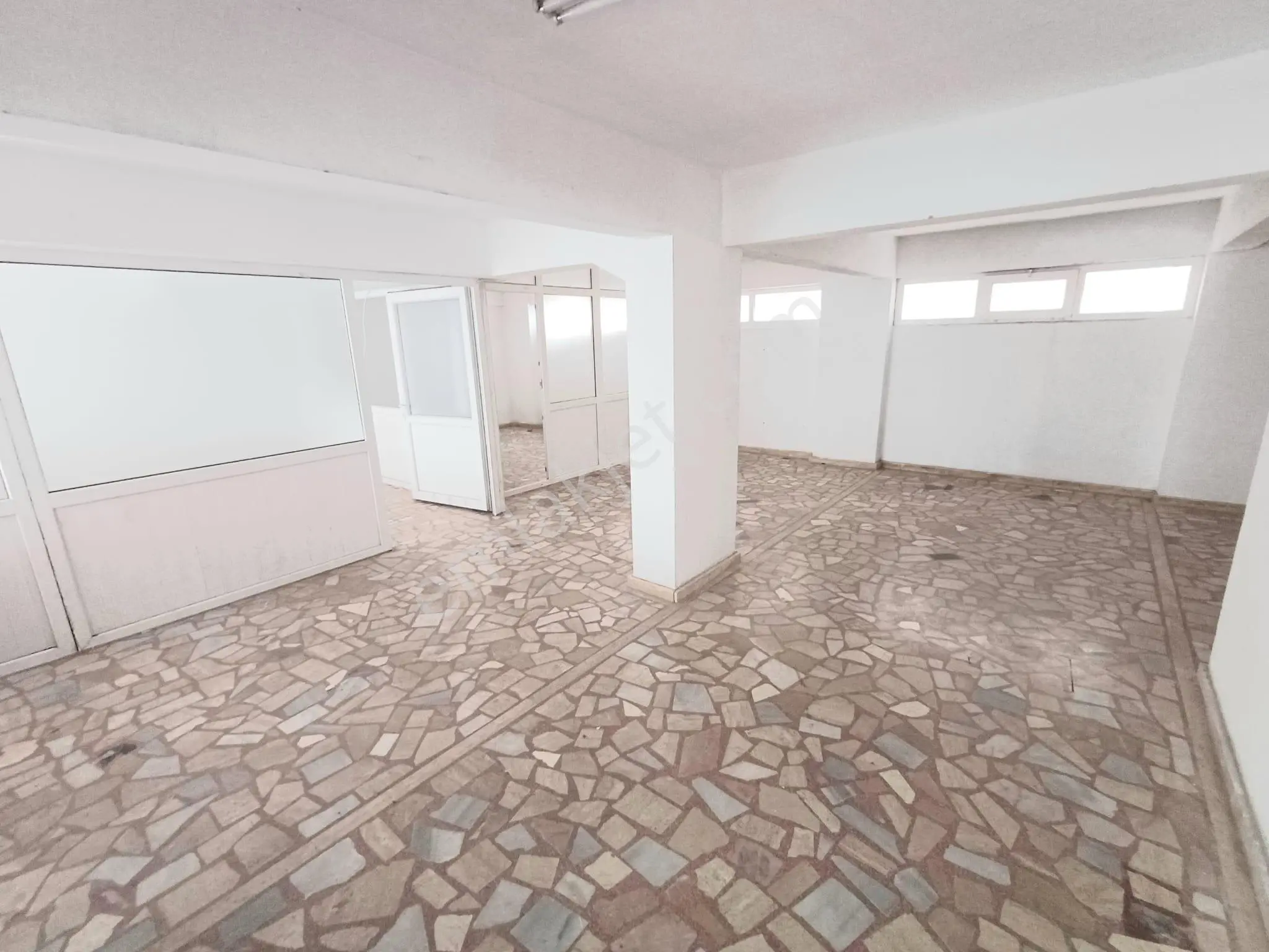 Maltepe Fındıklı 300m² Ofis Katlı Depo