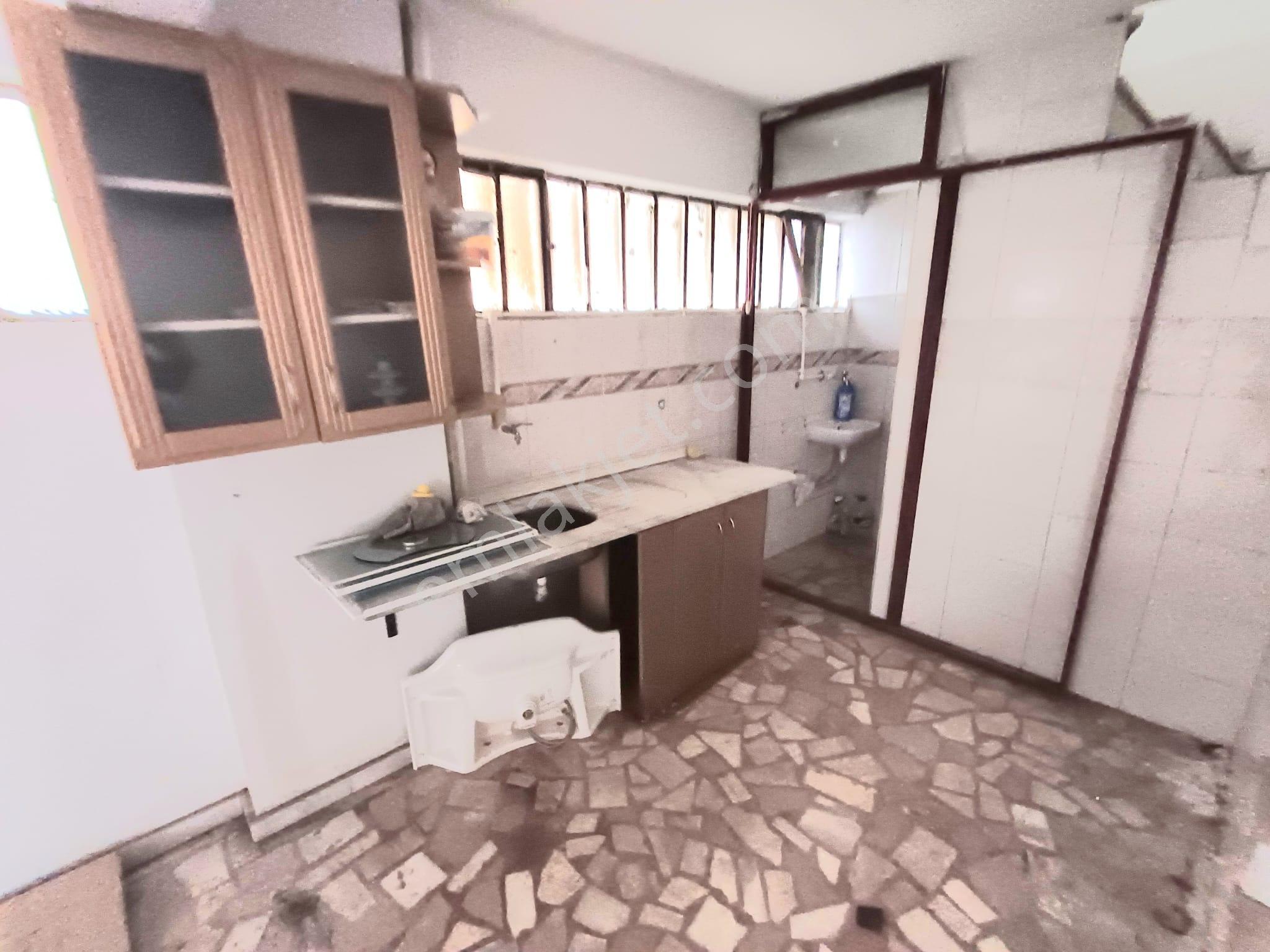 Maltepe Fındıklı 300m² Ofis Katlı Depo - Görsel 15