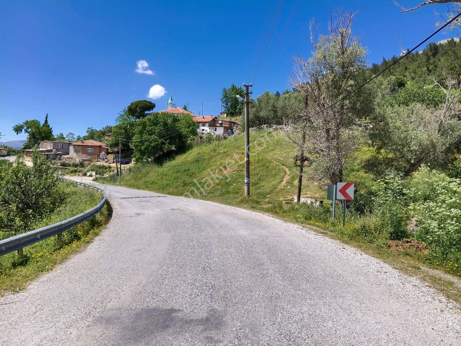 Çamoba'da Ana Yola Cephe 177 M2 İmarlı Arsa