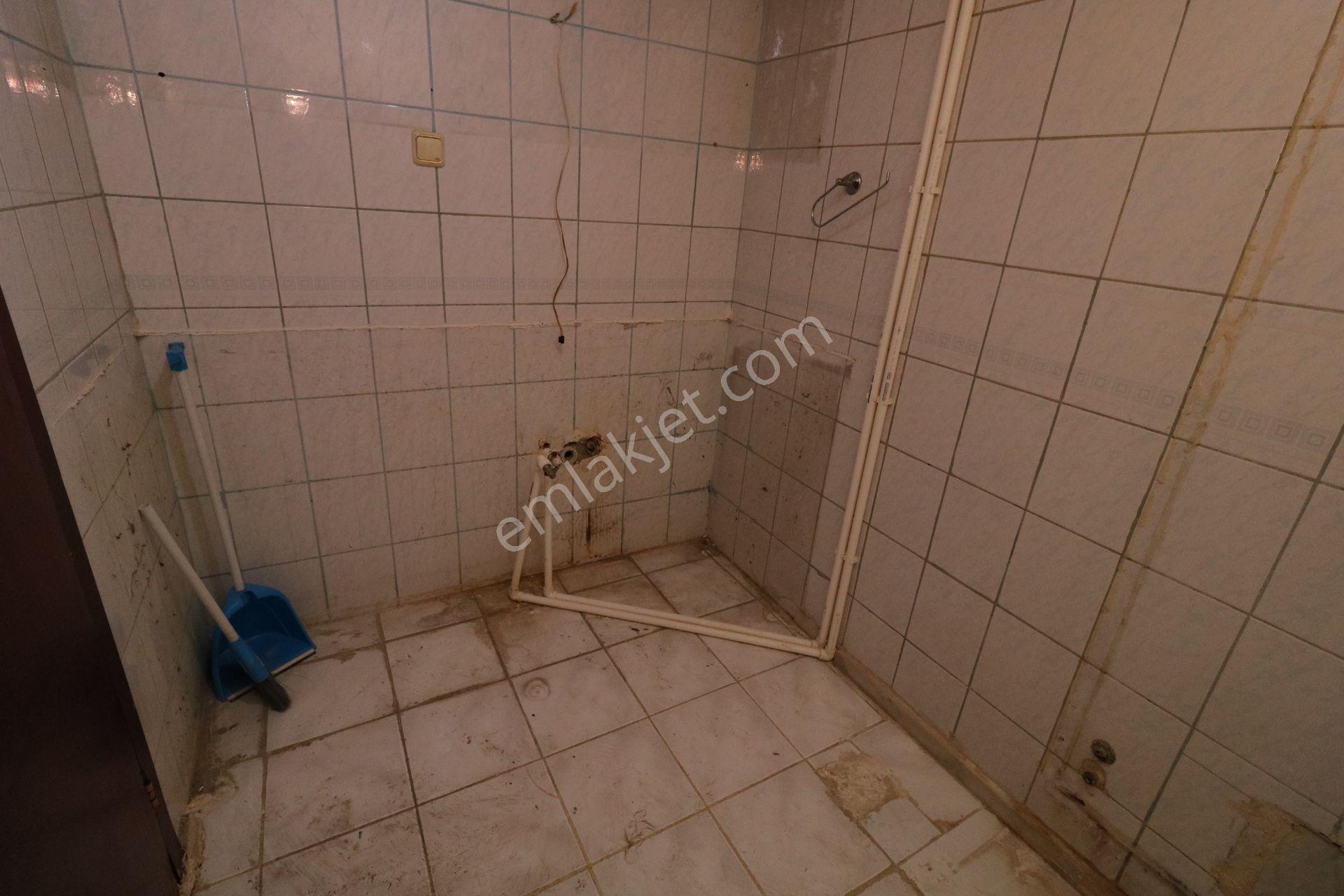 Emre Emlaktan Elvankent'te Gimsa Yanı Site İçi Arakatta 3+1 Kiralık Daire - Görsel 21