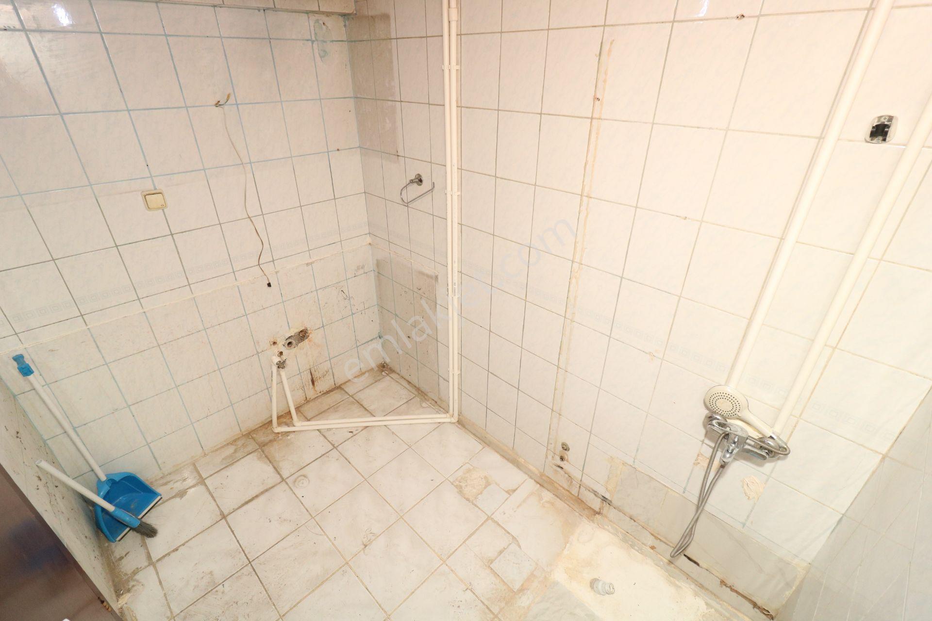 Emre Emlaktan Elvankent'te Gimsa Yanı Site İçi Arakatta 3+1 Kiralık Daire - Görsel 20