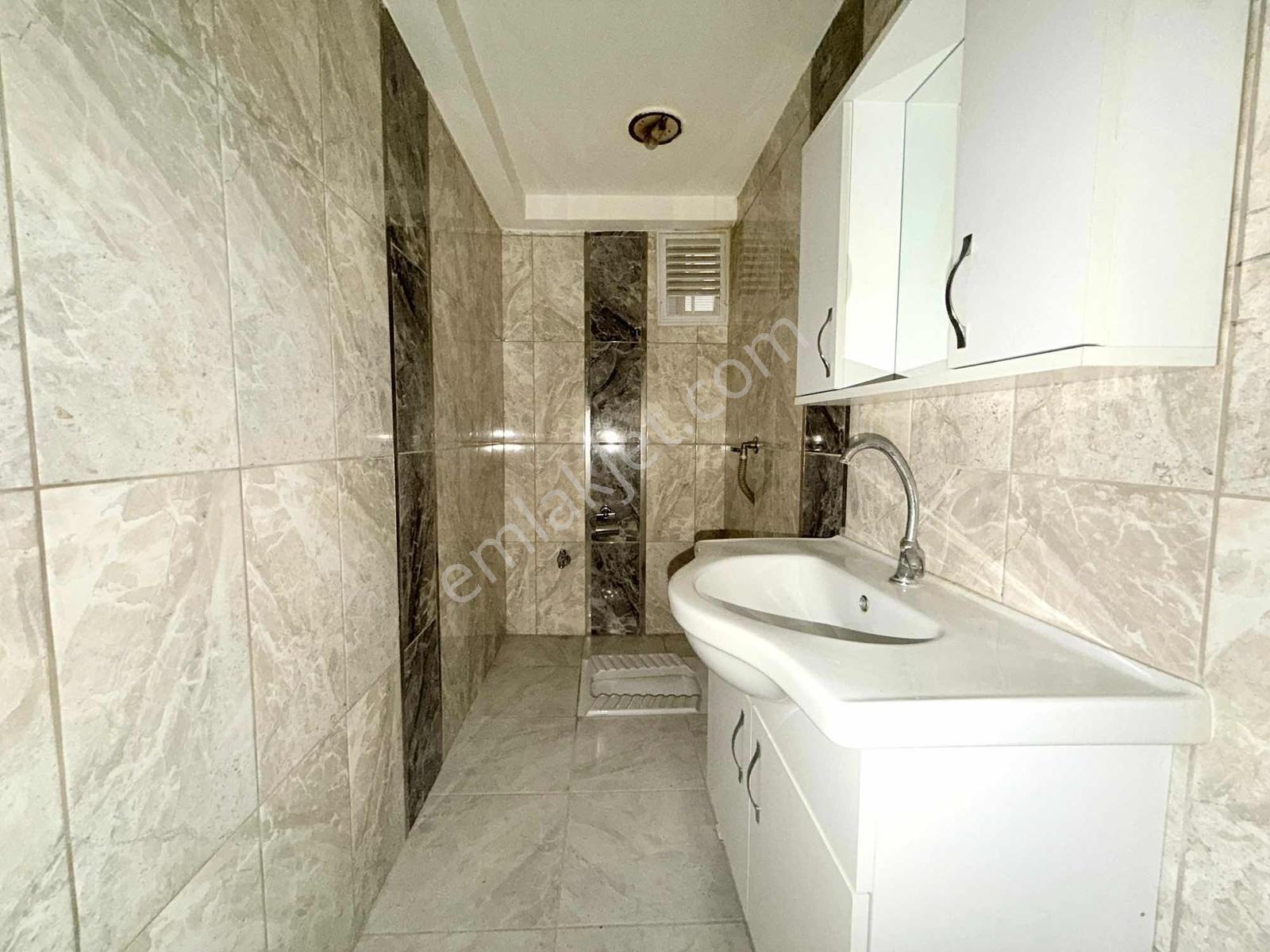 Merzifon Cumhuriyet Caddesinde Çarşıda 2+1 Kiralık Daire - Görsel 17