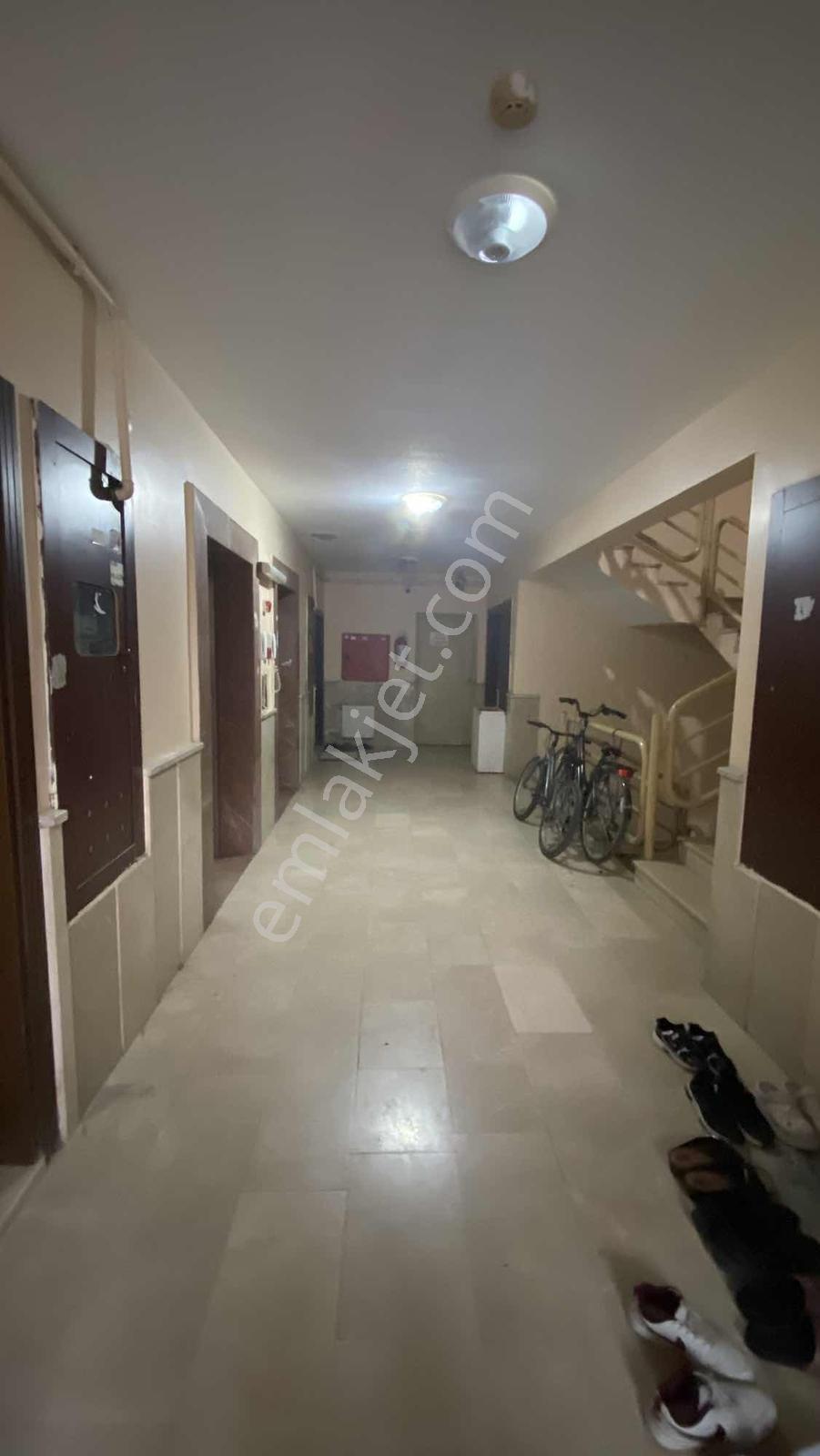 Gazeteciler Sitesi Ön Cephe Arakat Masrafsız Daire - Görsel 12