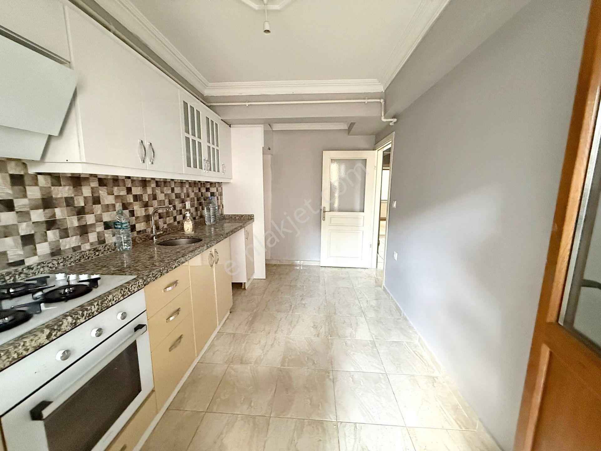Alban'dan Metrobüse 8dk Kör Odasız Satılık Balkonlu 110m² 2+1 !! - Görsel 6