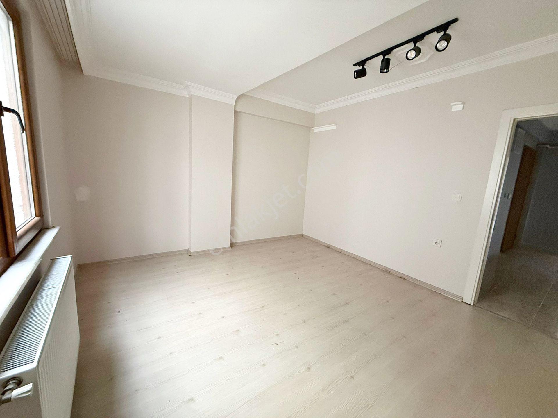 Alban'dan Metrobüse 8dk Kör Odasız Satılık Balkonlu 110m² 2+1 !! - Görsel 12