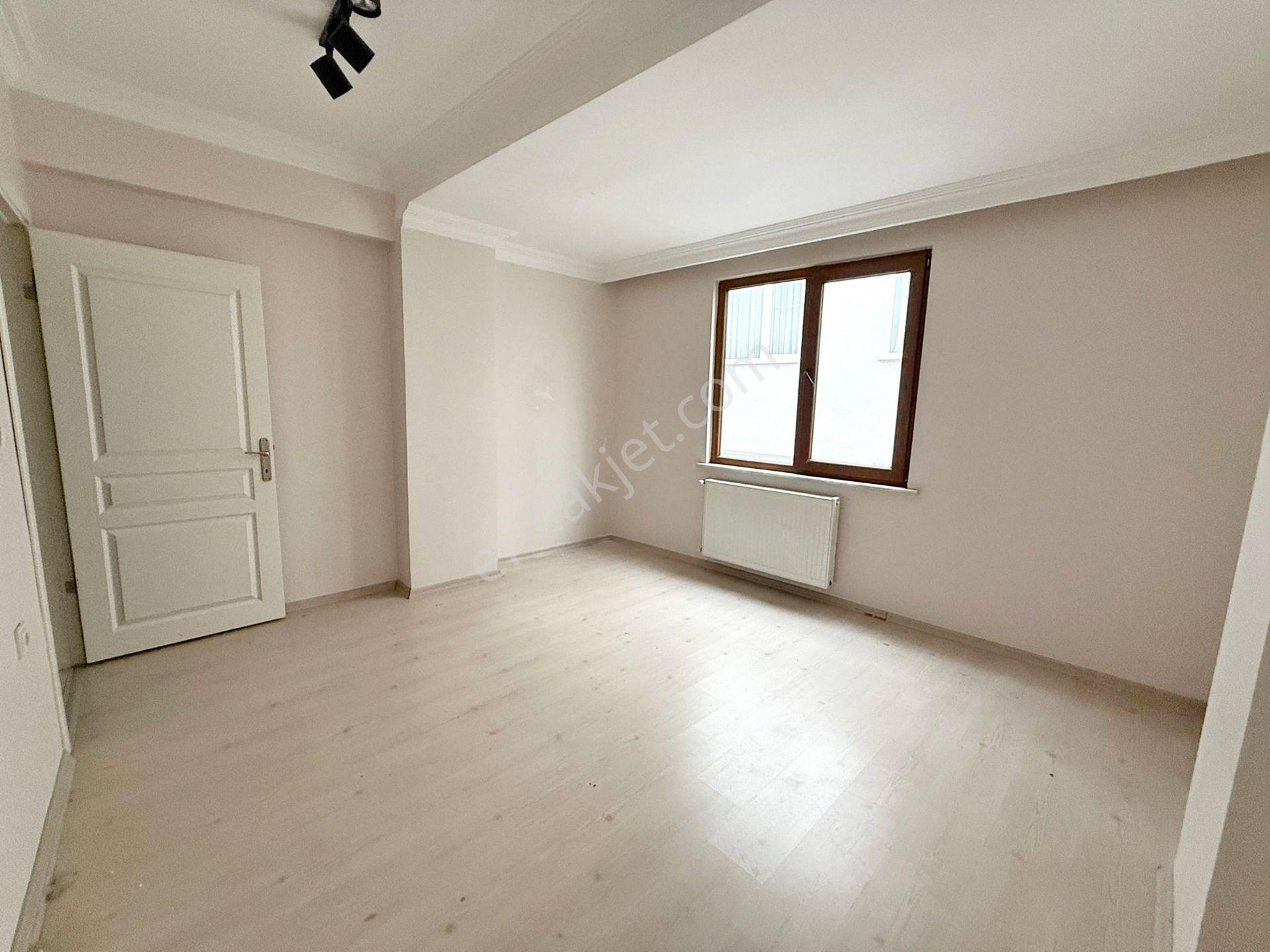 Alban'dan Metrobüse 8dk Kör Odasız Satılık Balkonlu 110m² 2+1 !! - Görsel 14