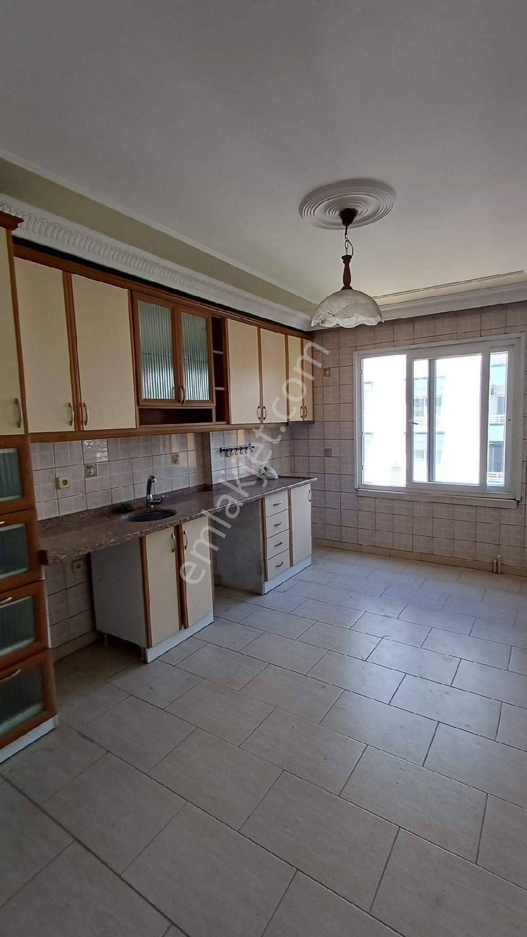 Erdemli Akdeniz Mahallesi'nde Kiralık 3+1 Daire - Görsel 11
