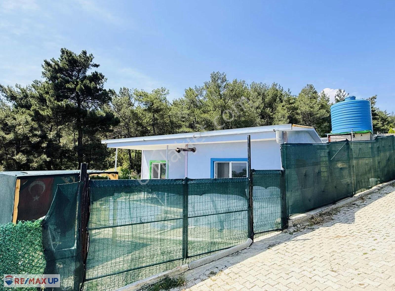 Yakaköy Özel Parselde ! 256 M² İçerisinde Müstakil Satılık Ev