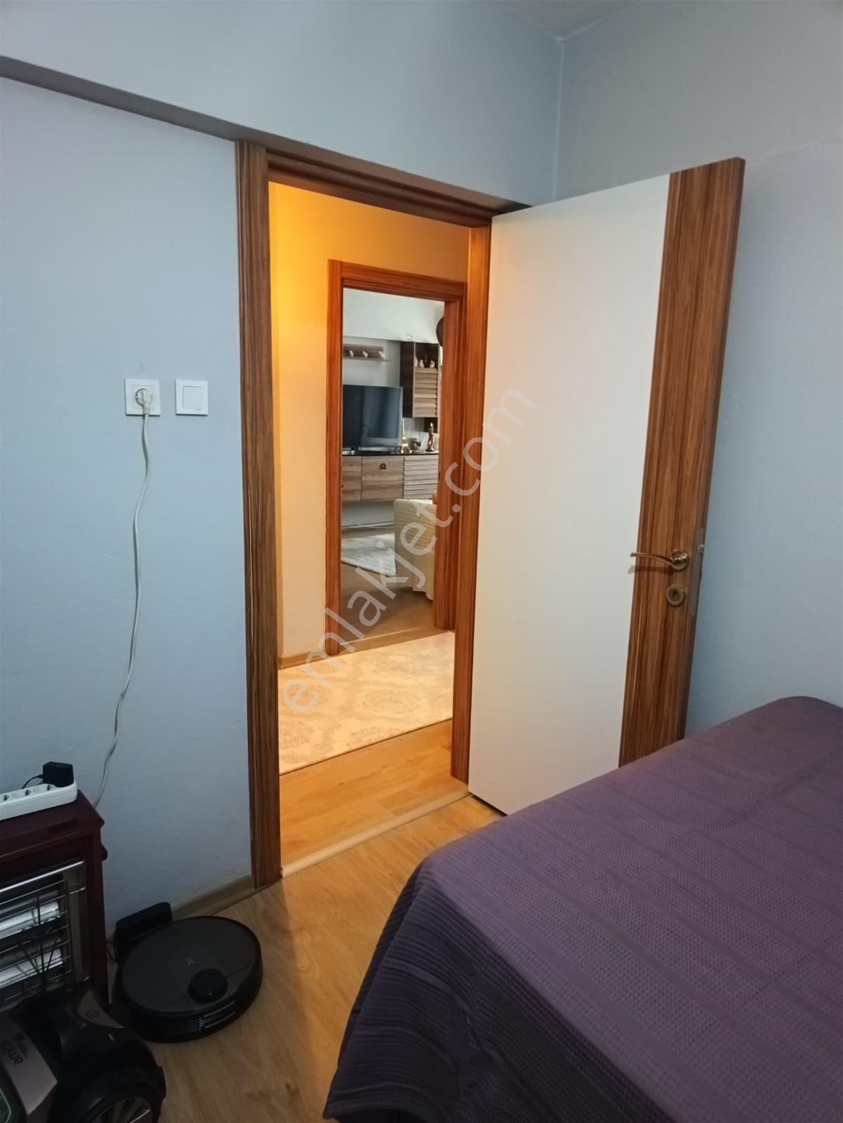 Kuşadası Merkezde Bakımlı 2+1 Daire - Görsel 12