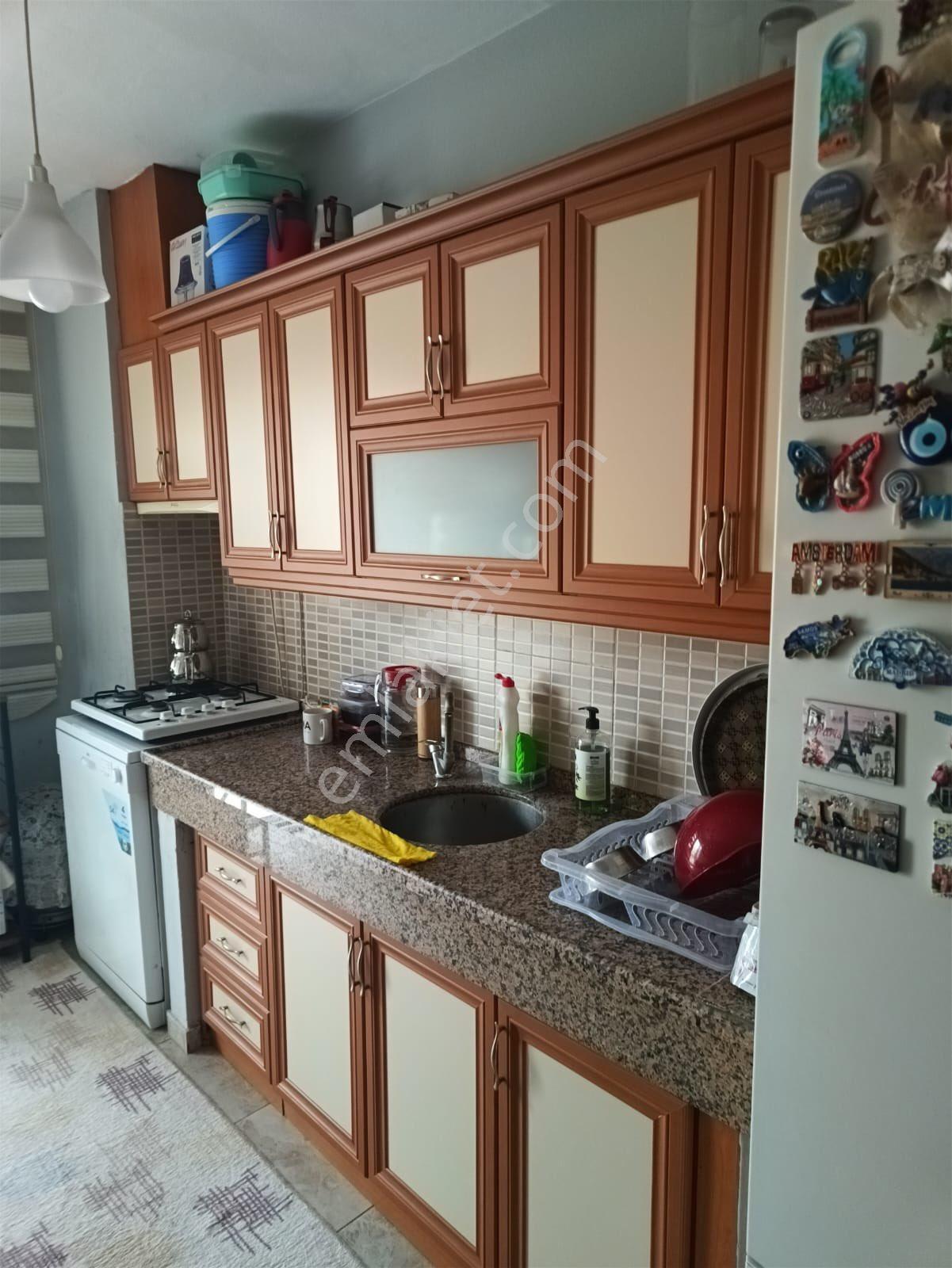 Kuşadası Merkezde Bakımlı 2+1 Daire - Görsel 6