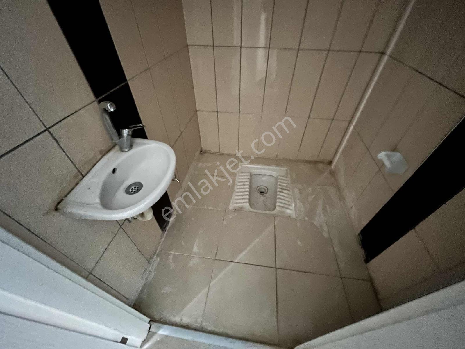 Feridunçelik Mahallesinde 3+ 1 Yüksek Giriş Daire - Görsel 3