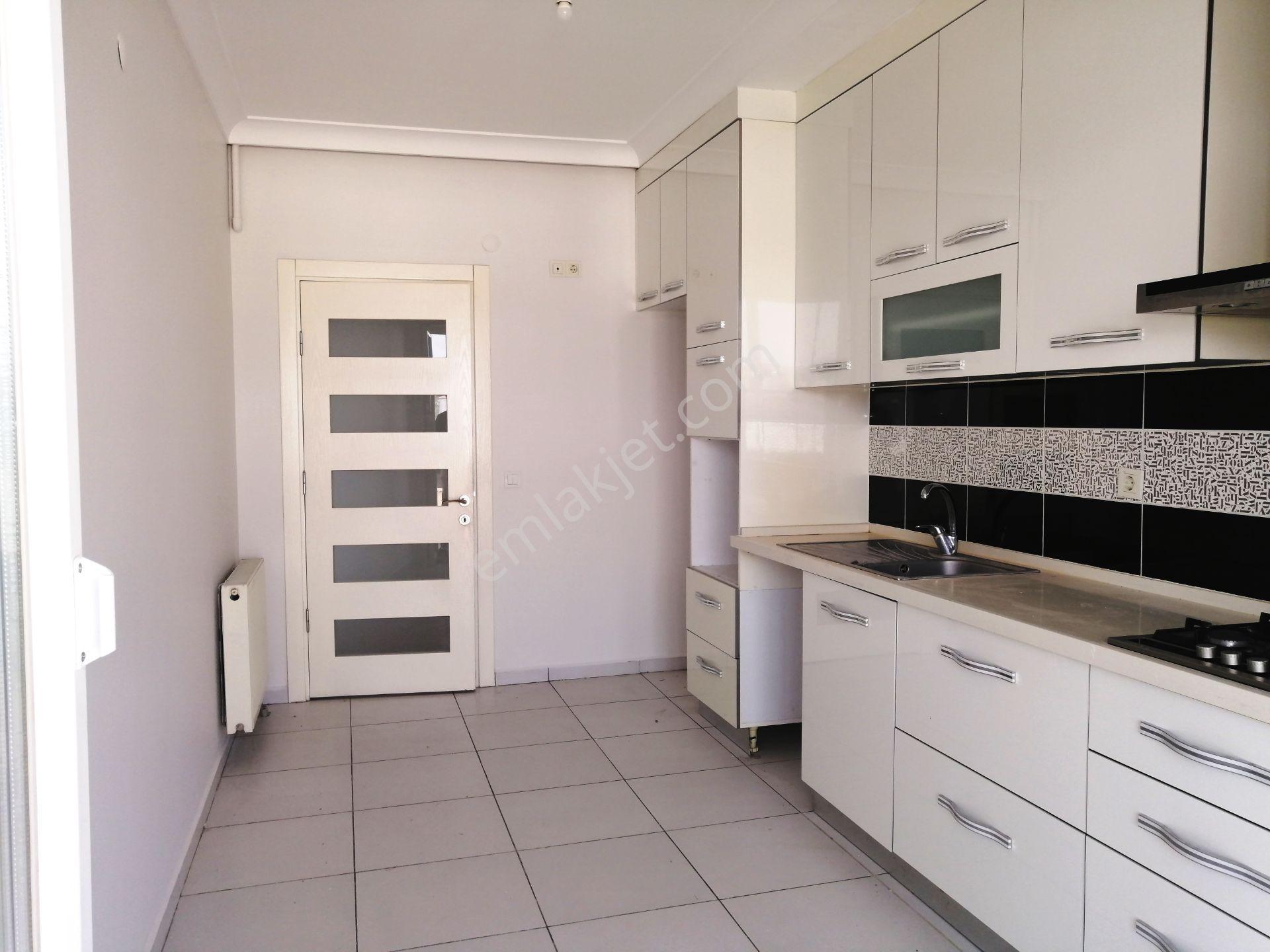 Remax Area' Dan Yüzüncü Yıl Mah. Site İçi 3+1 Kiralık Daire - Görsel 6