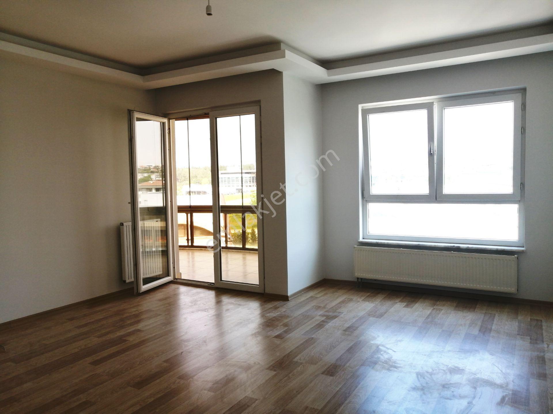 Remax Area' Dan Yüzüncü Yıl Mah. Site İçi 3+1 Kiralık Daire - Görsel 9