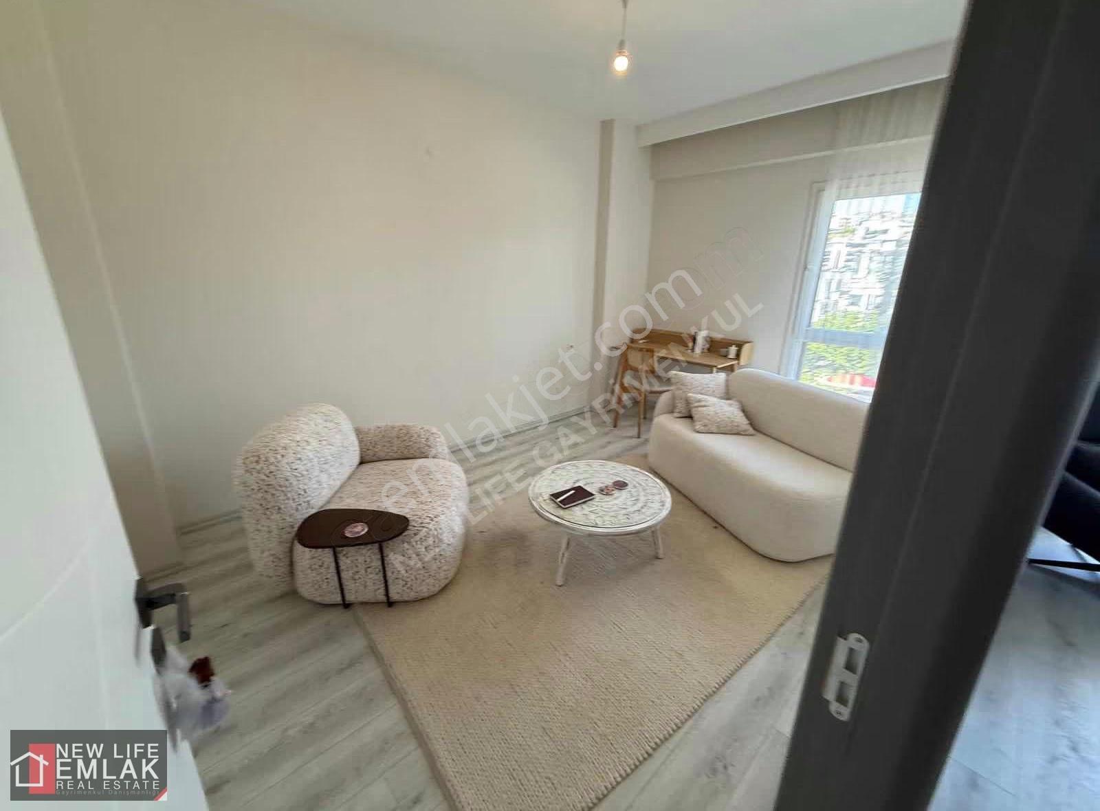 Kuşadası Kirazlı Yolu Ana Cadde Üzeri Ofis Yada Mesken Kiralık - Görsel 9