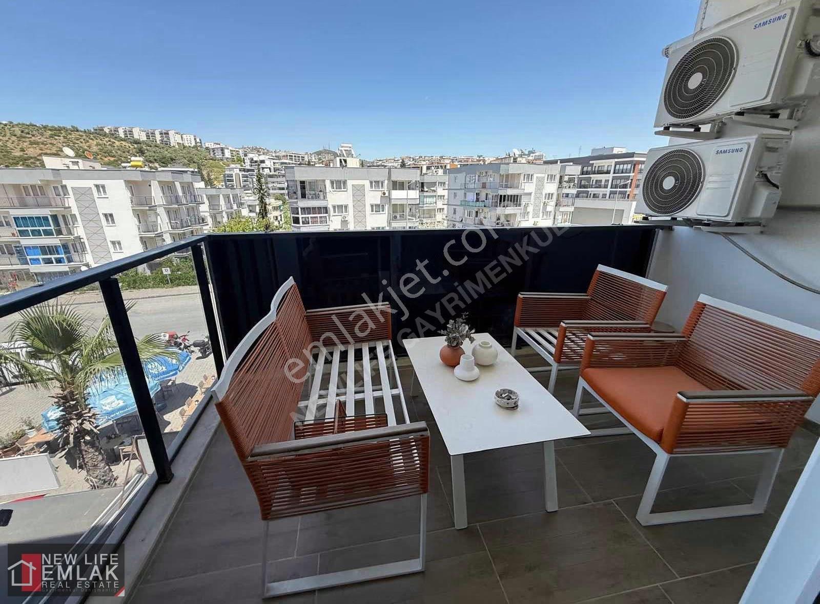Kuşadası Kirazlı Yolu Ana Cadde Üzeri Ofis Yada Mesken Kiralık
