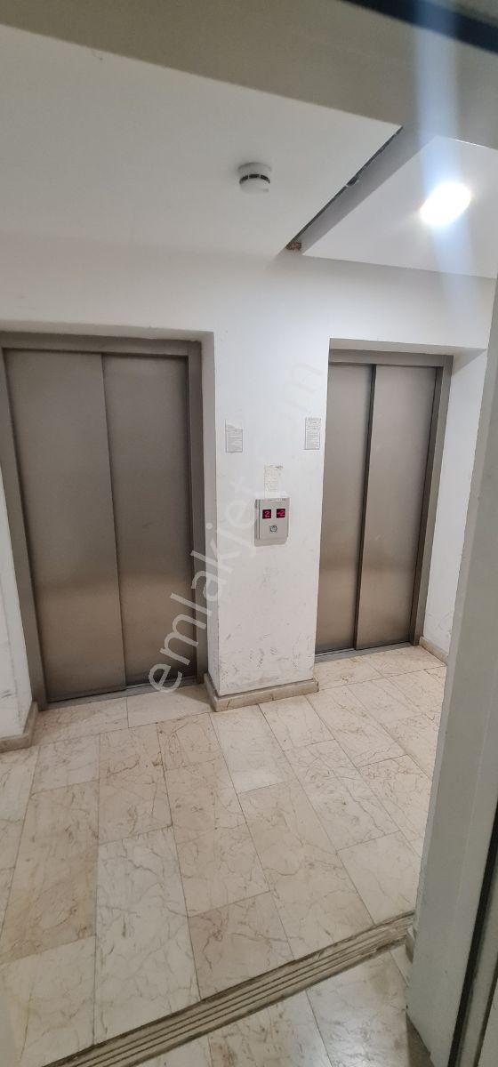 Metrobüse Yakın Site İçi Güvenlik Havuz Gym - Görsel 19