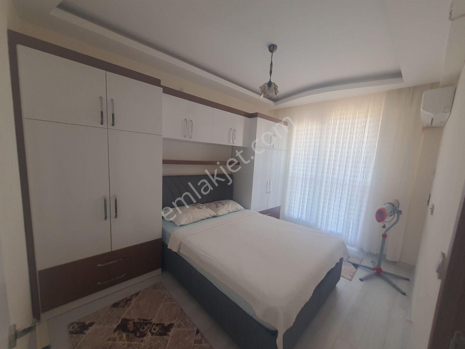 Kuşadası Davutlar Kiralık 2+1 Eşyalı Daire Site İçinde Manzaralı - Görsel 13