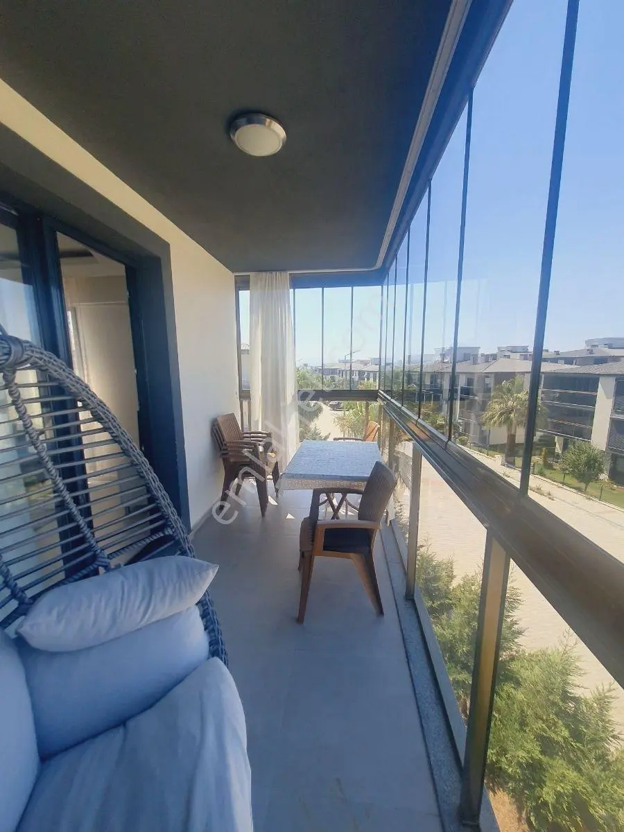 Kuşadası Davutlar Kiralık 2+1 Eşyalı Daire Site İçinde Manzaralı - Görsel 3