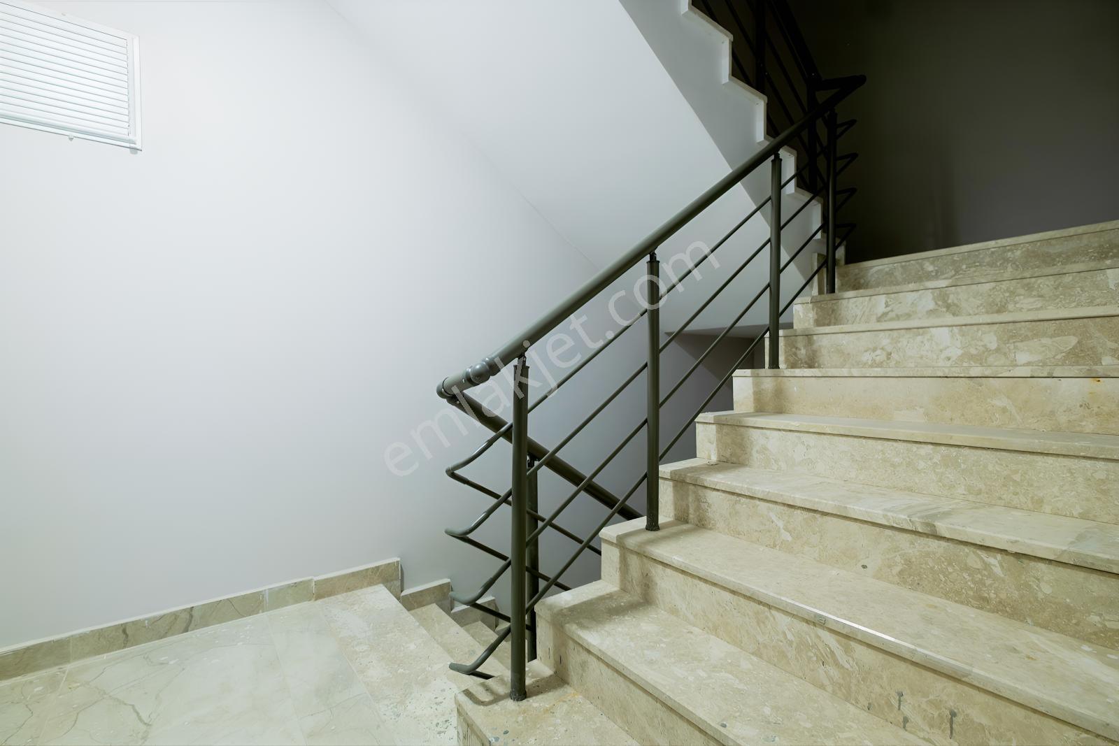 Remax Advantage'tan Koruline-2de Şerefiyesi Yüksek Satılık Daire - Görsel 7