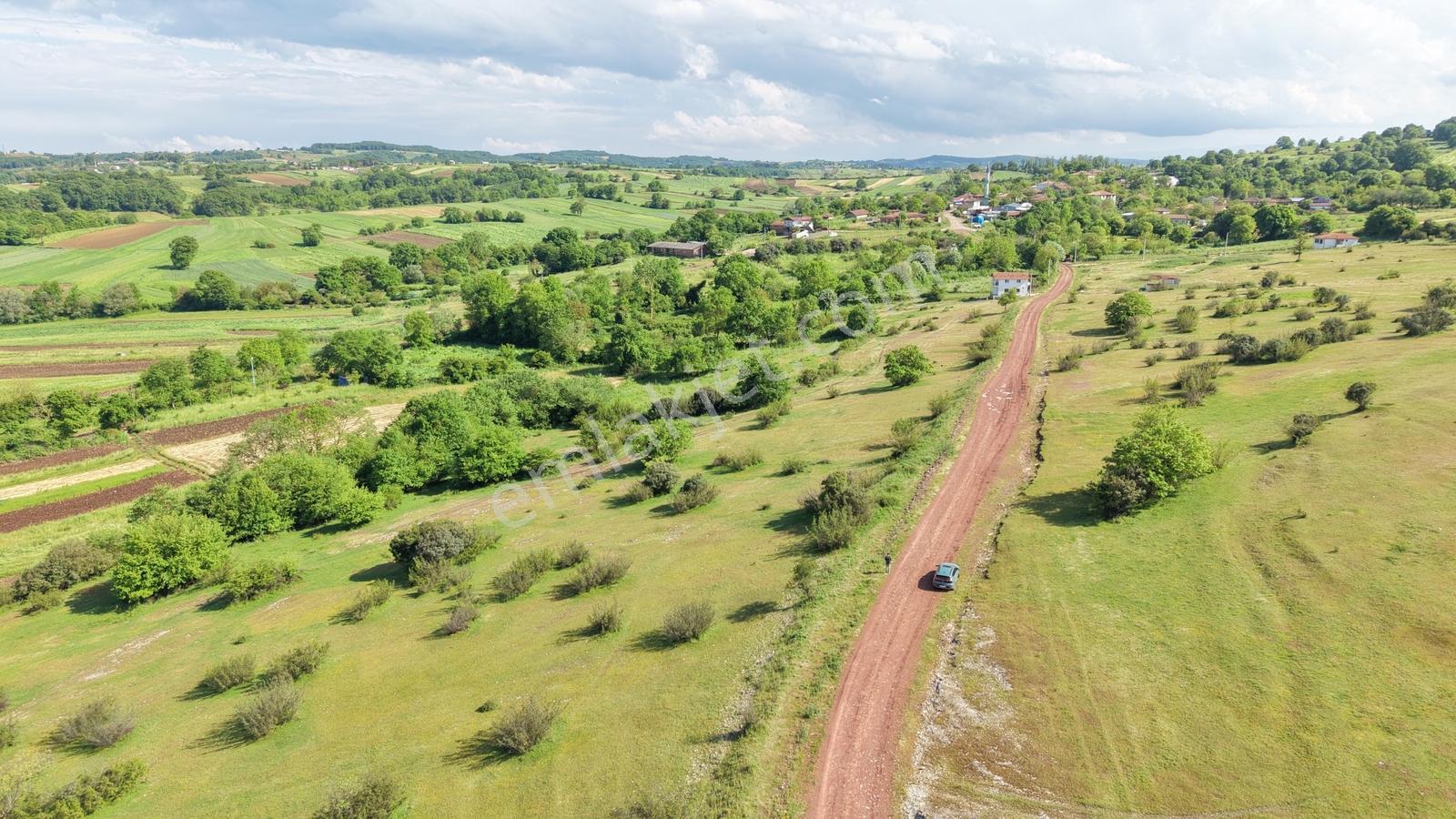 Köye Yürüme Mesafesinde 1.316 M² %5 İmarlı Arazi - Görsel 4