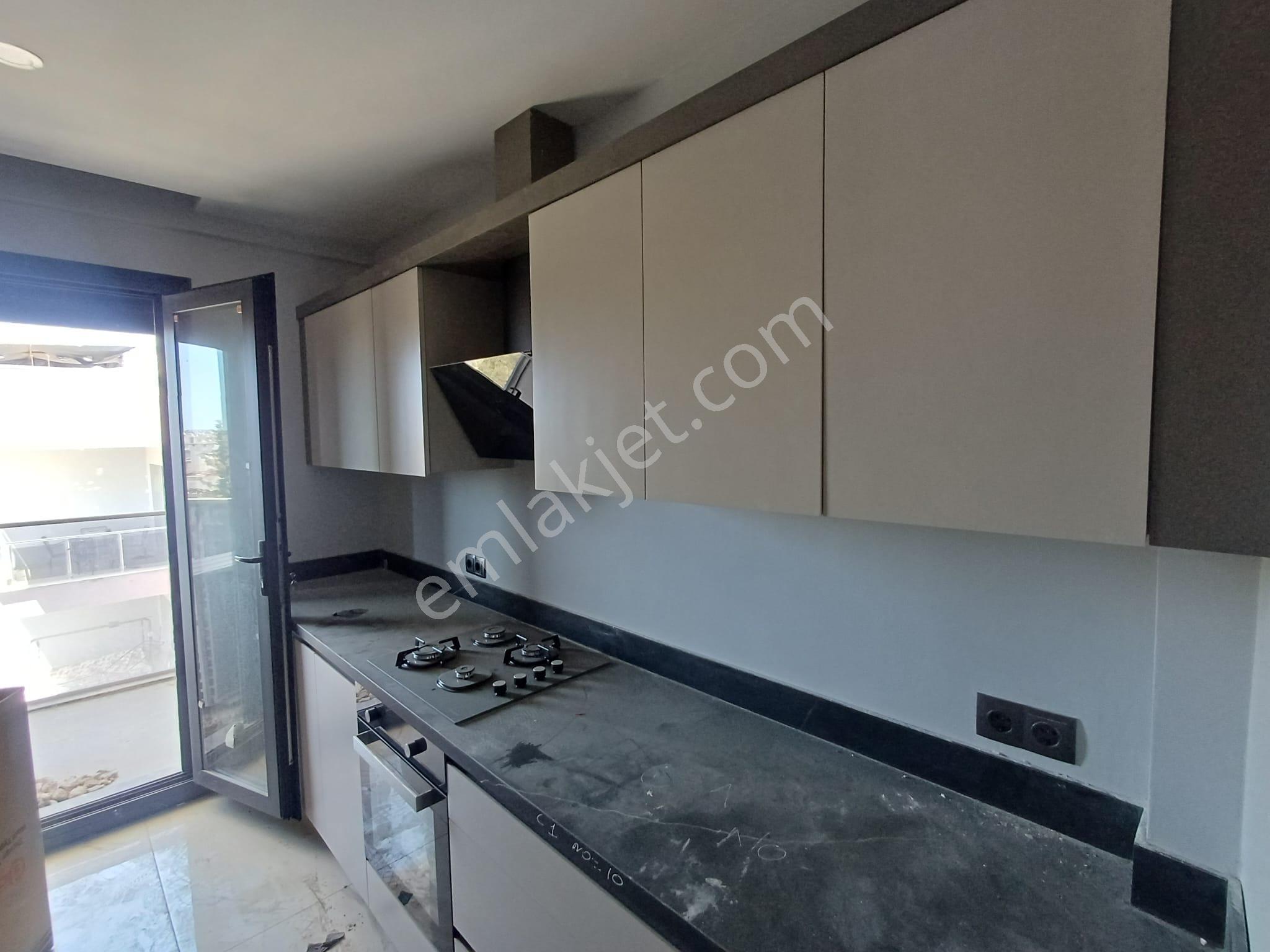 Açık Yüzme Havuzu - Kapalı Otopark - 3+1 Sıfır Daire - Görsel 14