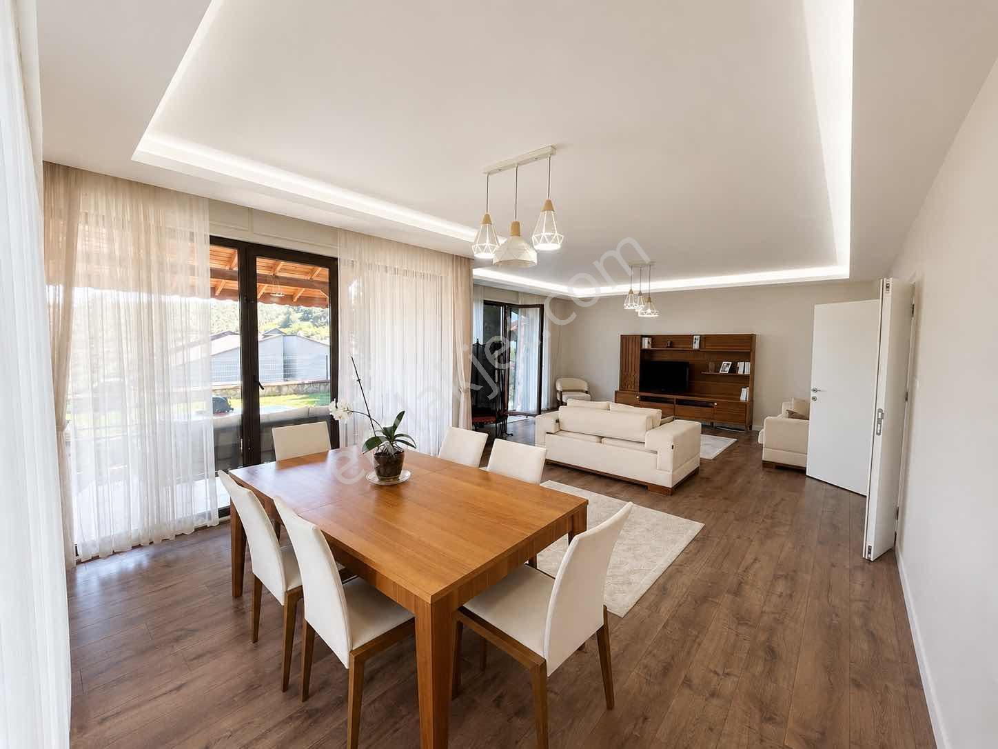 Mudanya Çağrışan'da Merkezi Konumda Geniş Bahçeli 5+1 Villa - Görsel 20
