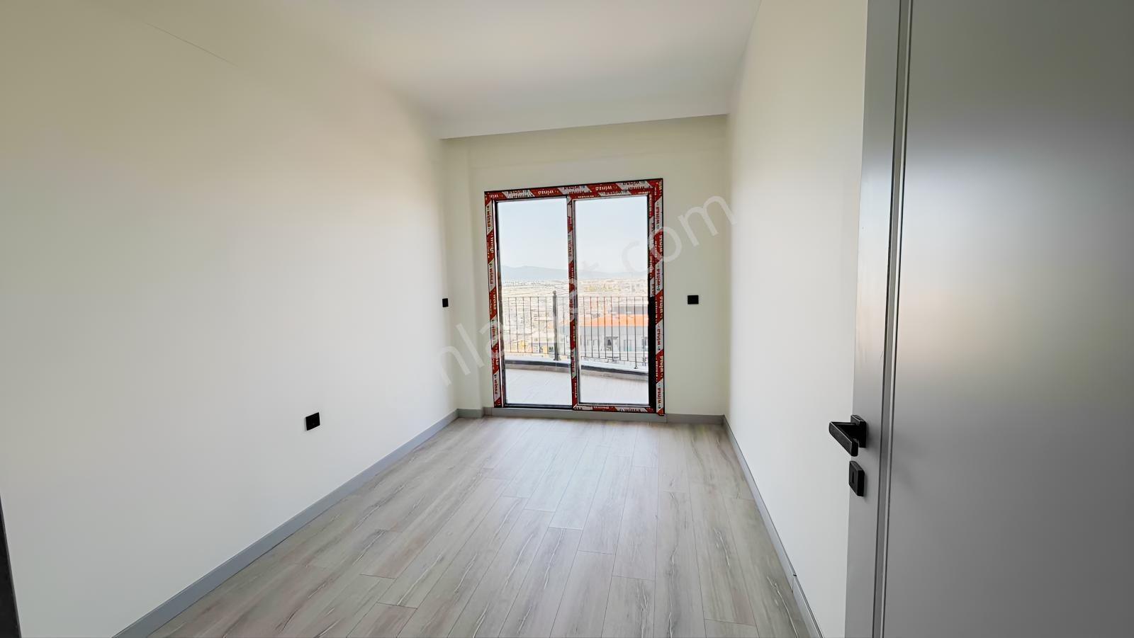 Çiğli Anadolu Caddesi Yanı Havuzlu 2+1 Kiralık Daire - Görsel 34