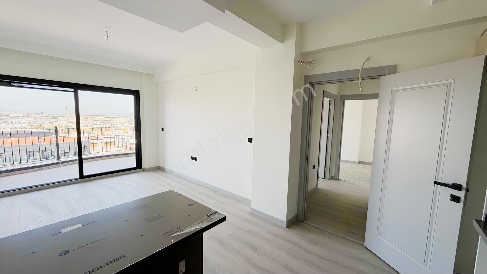 Çiğli Anadolu Caddesi Yanı Havuzlu 2+1 Kiralık Daire - Görsel 10