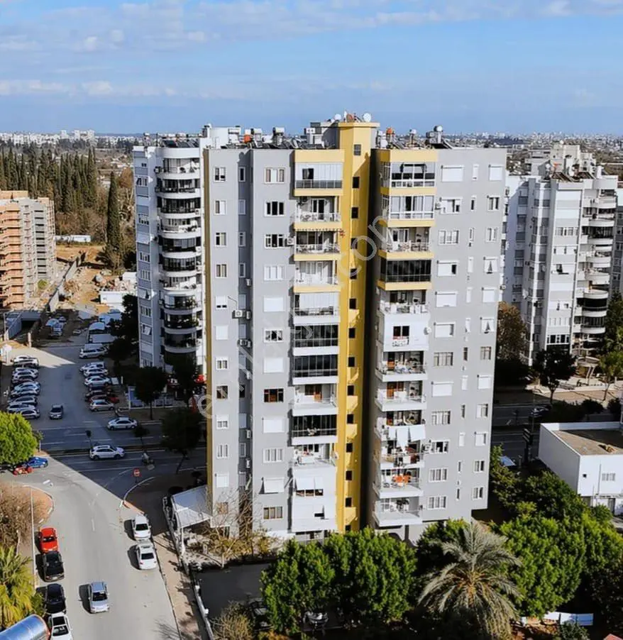 Sahibinden Satılık Yeşilbahçe’de 3+1 Arakat 180m2 Daire - Görsel 2