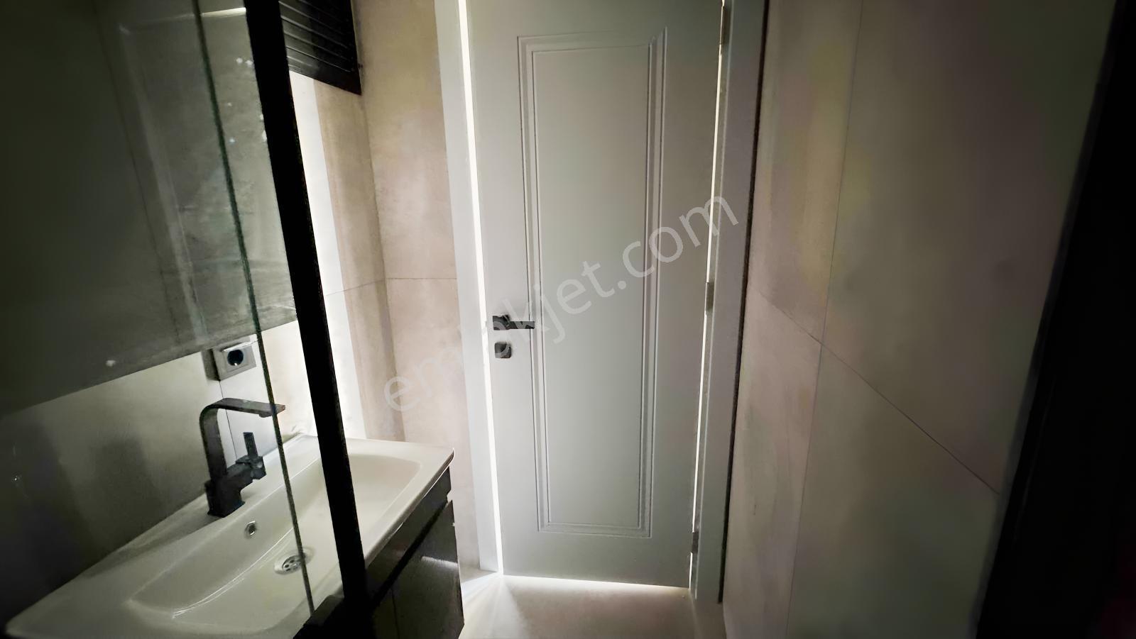 Çiğli Anadolu Caddesi Yanı Havuzlu 3+1 Kiralık Daire - Görsel 26